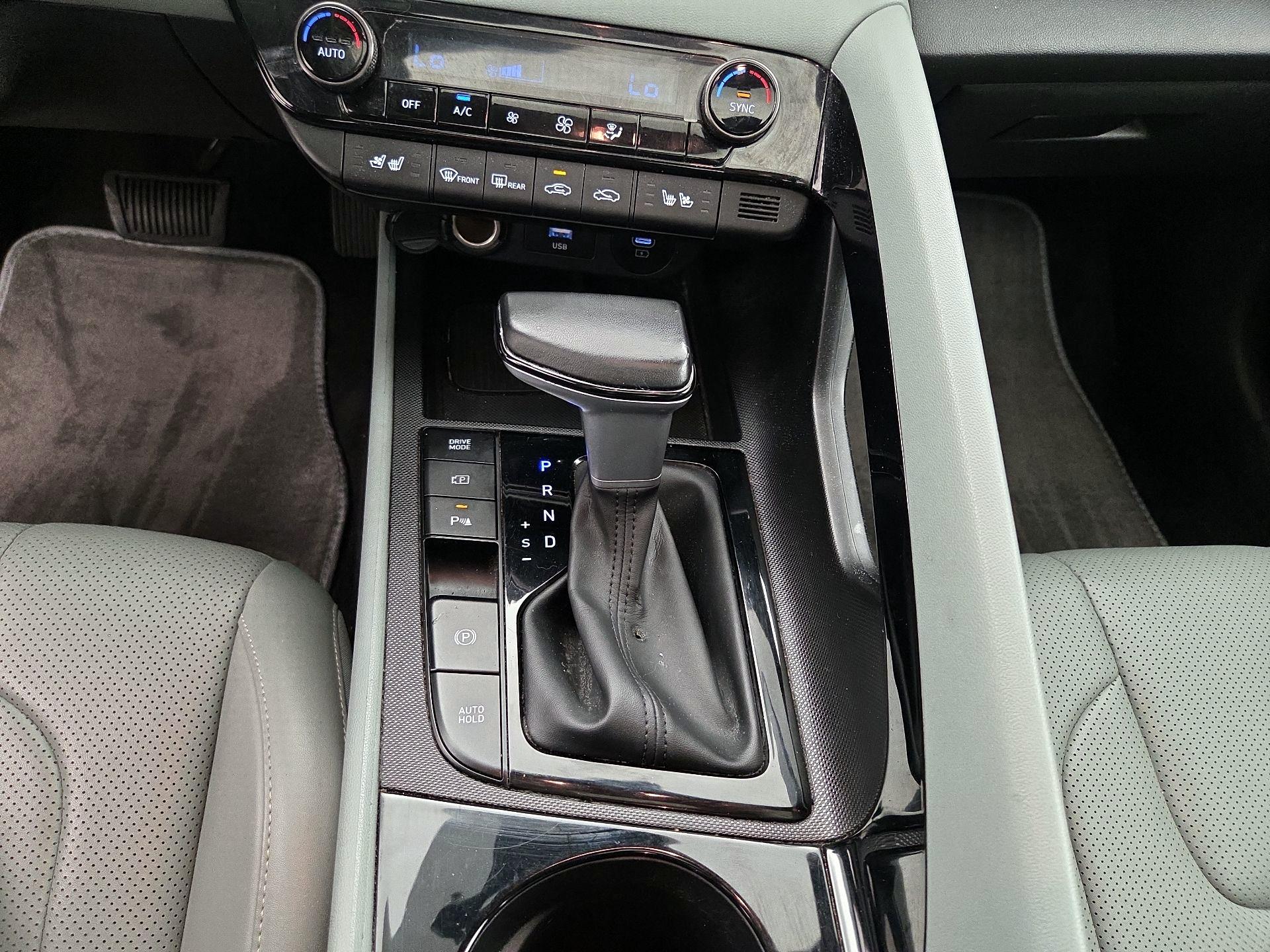 Thumbnail: 2024 Hyundai Elantra - 18