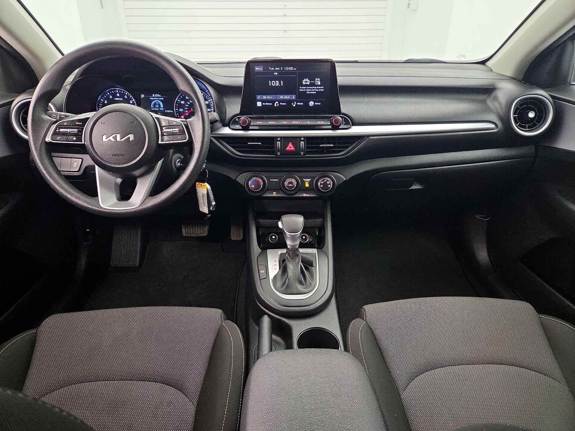 Thumbnail: 2023 Kia Forte - 9
