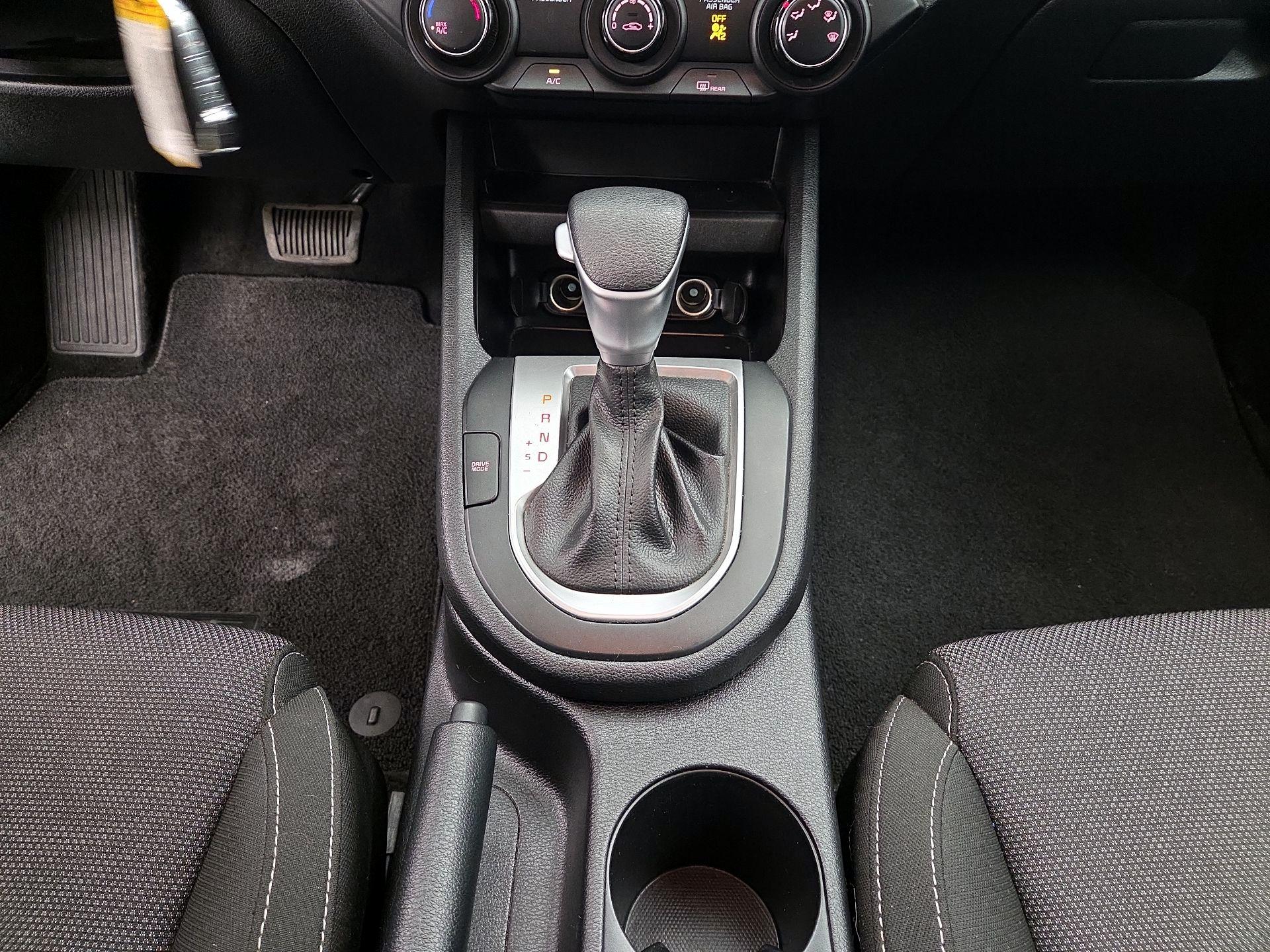 Thumbnail: 2023 Kia Forte - 17