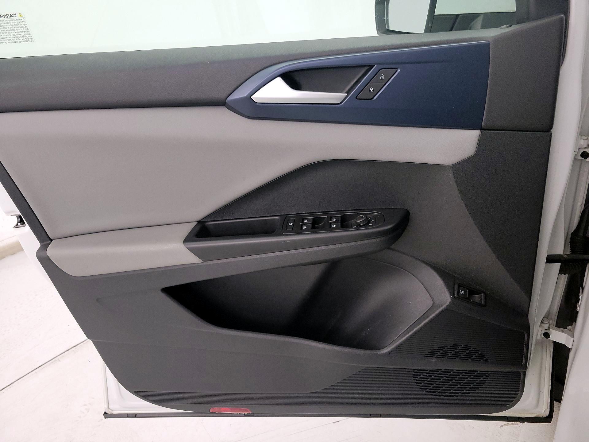 Thumbnail: 2023 Volkswagen Taos - 12