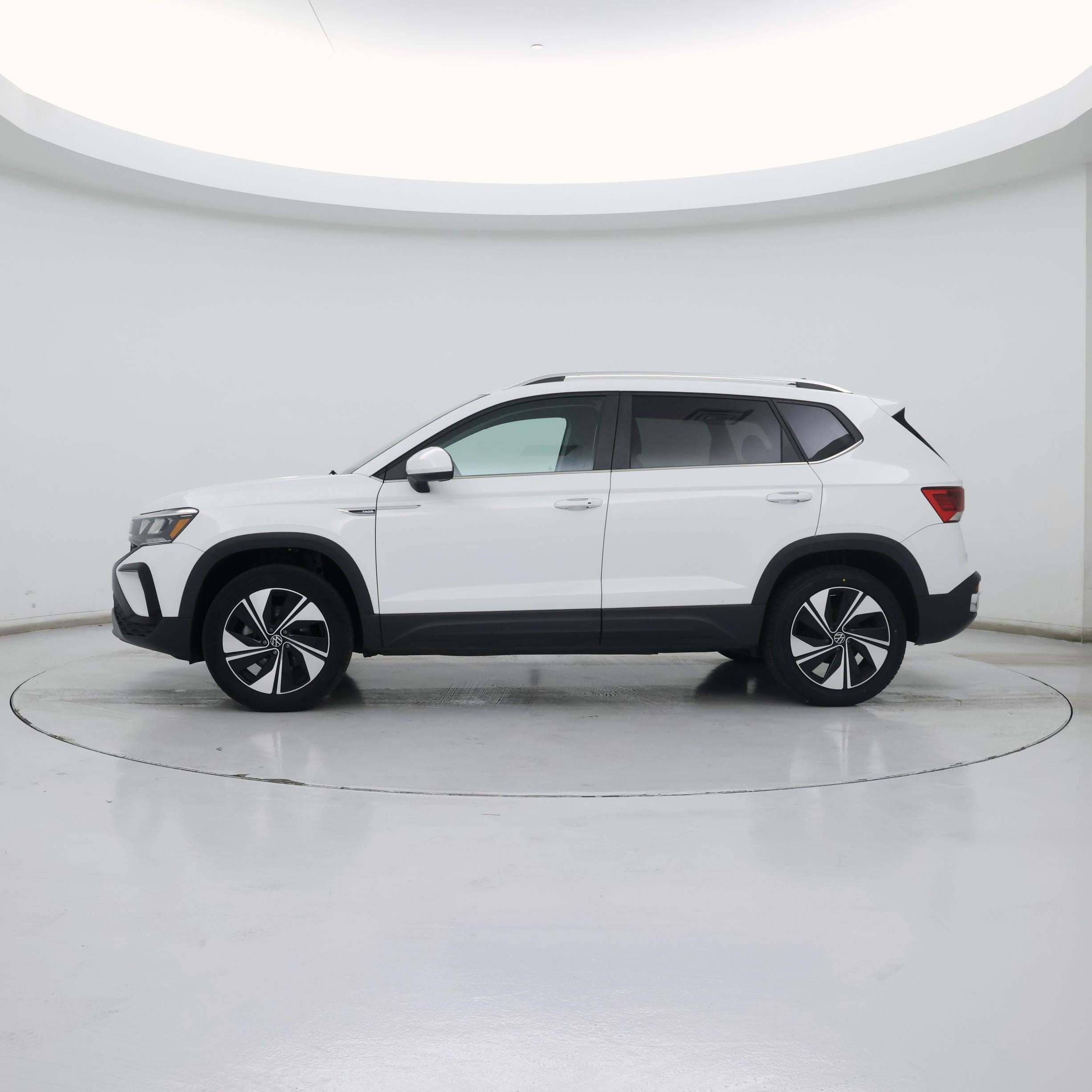 Thumbnail: 2023 Volkswagen Taos - 3