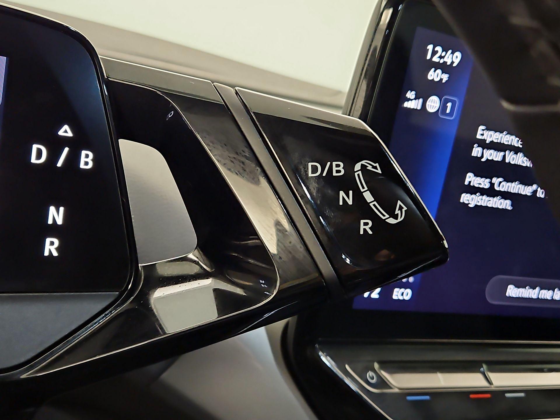 Thumbnail: 2023 Volkswagen ID.4 - 18