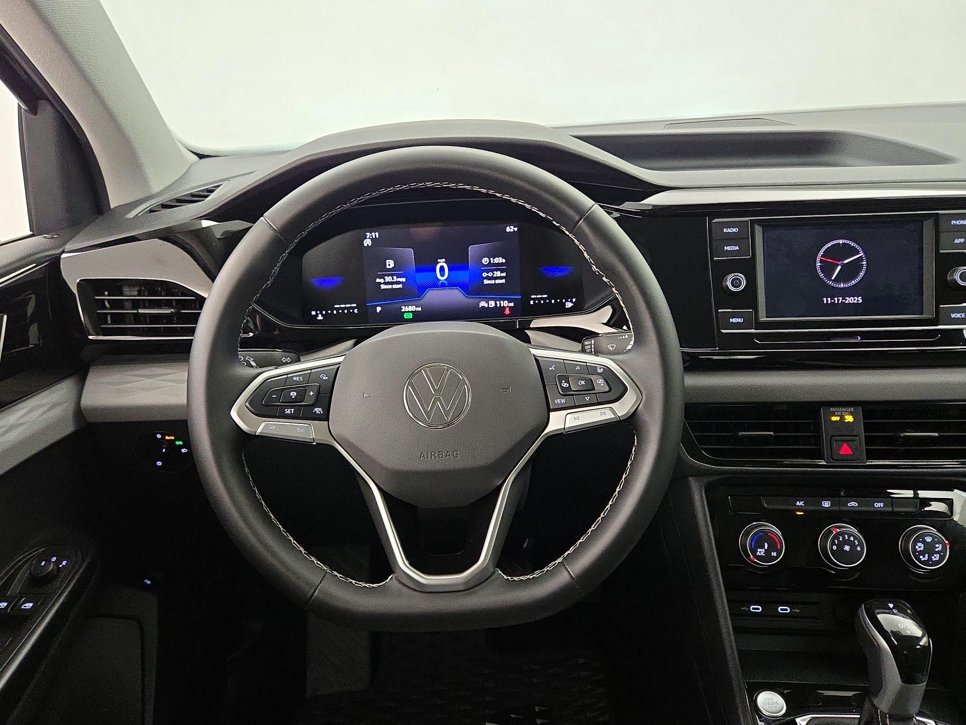 Thumbnail: 2024 Volkswagen Taos - 10