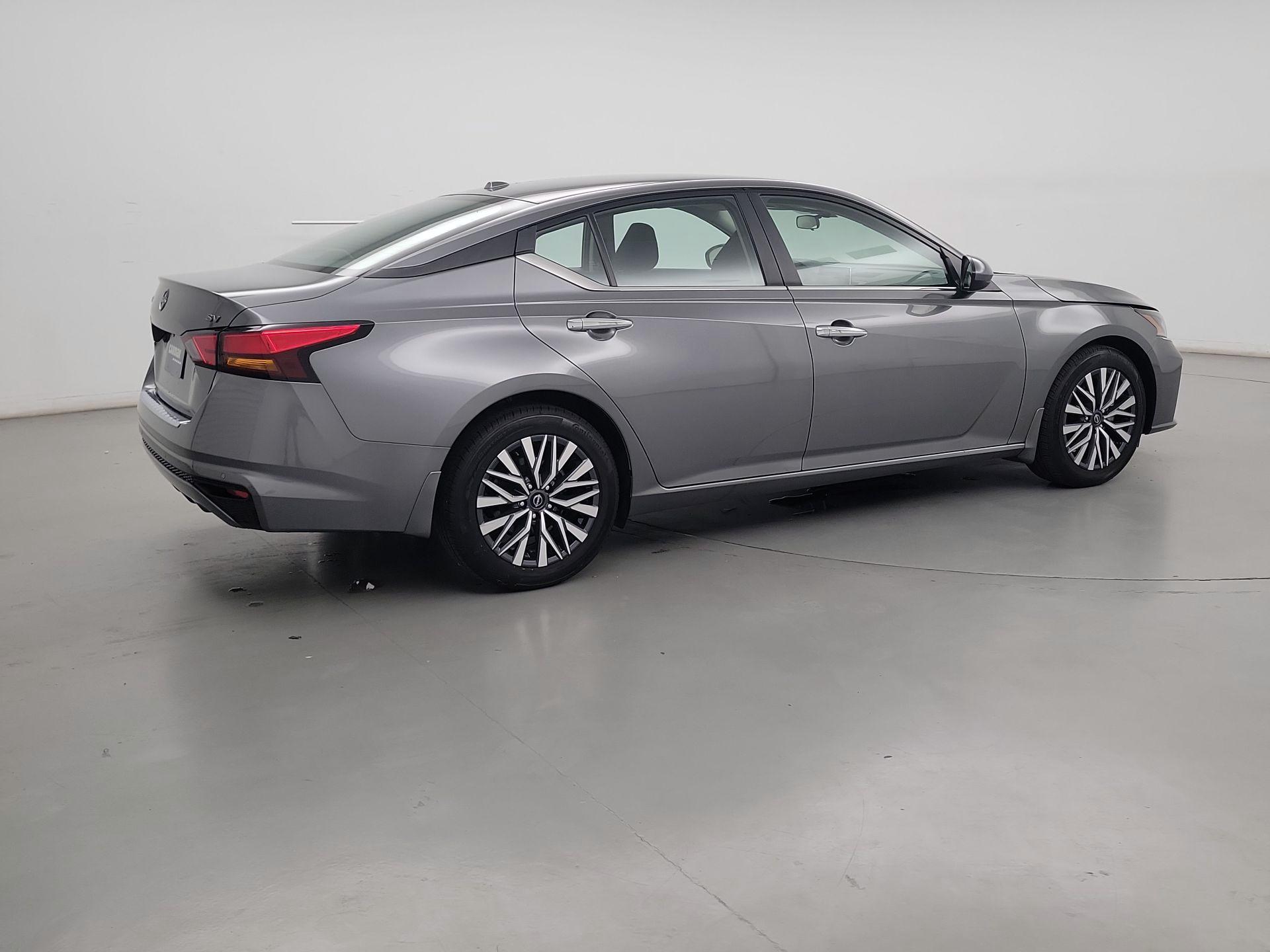 Thumbnail: 2023 Nissan Altima - 5