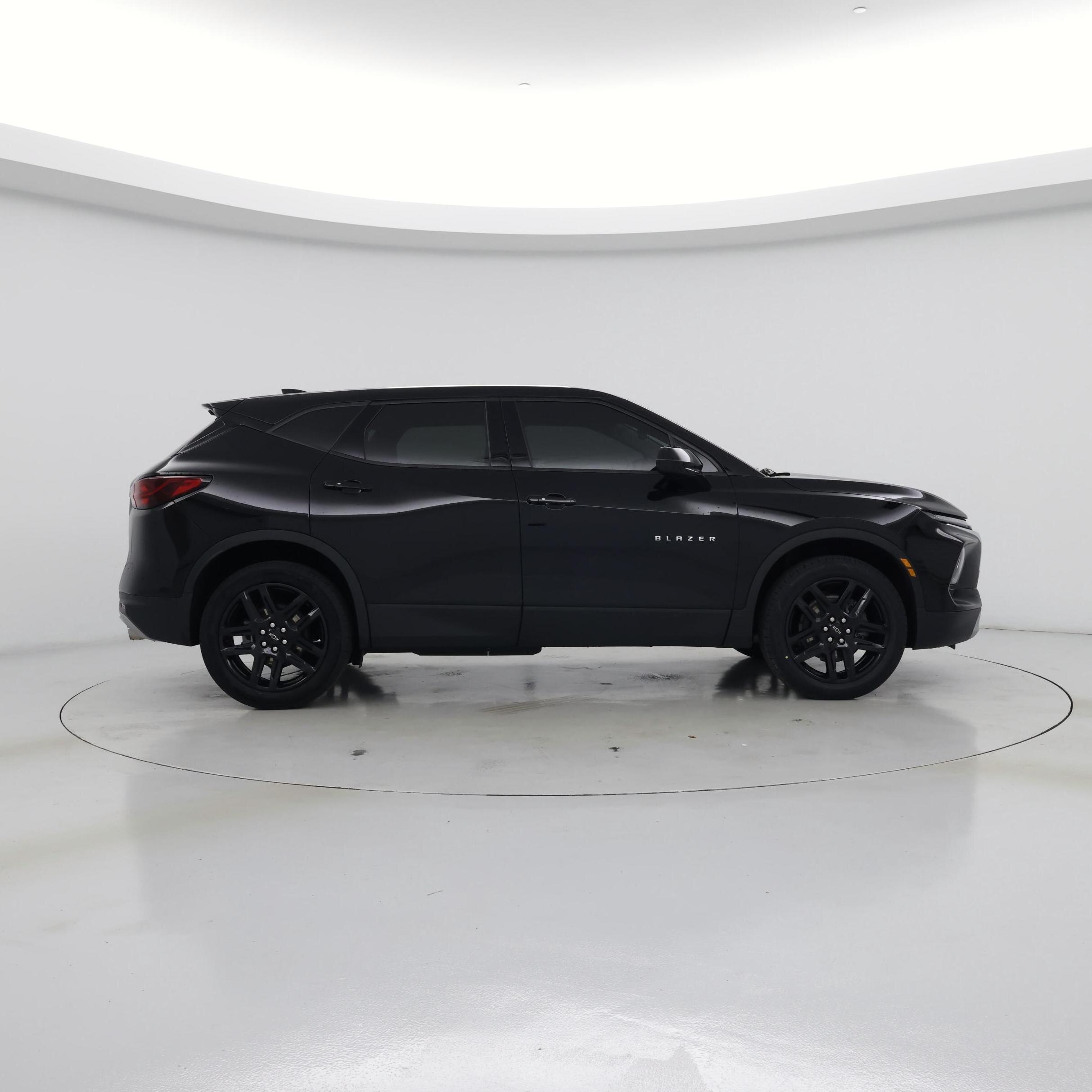 Thumbnail: 2023 Chevrolet Blazer - 7