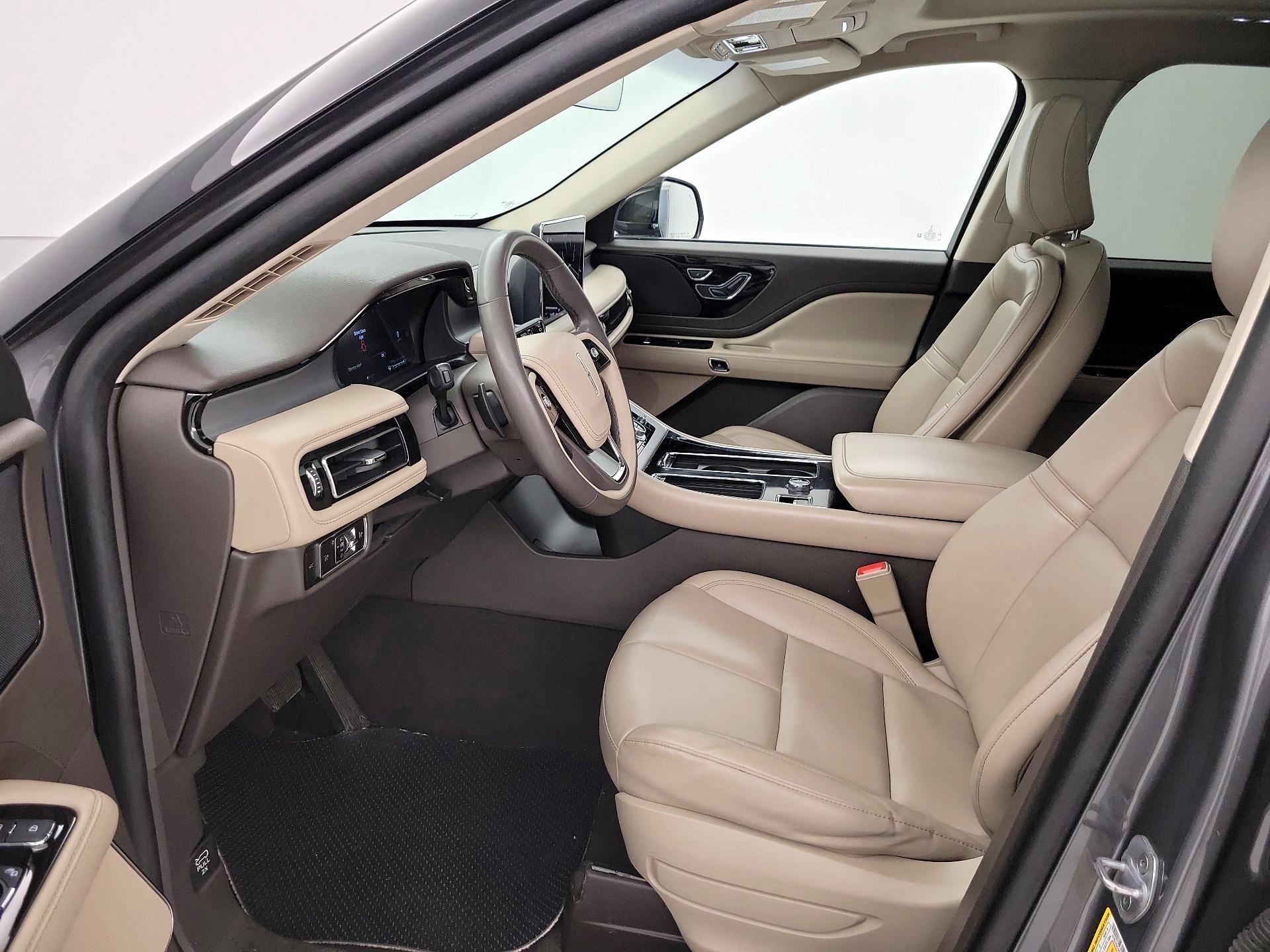 Thumbnail: 2023 Lincoln Aviator - 11