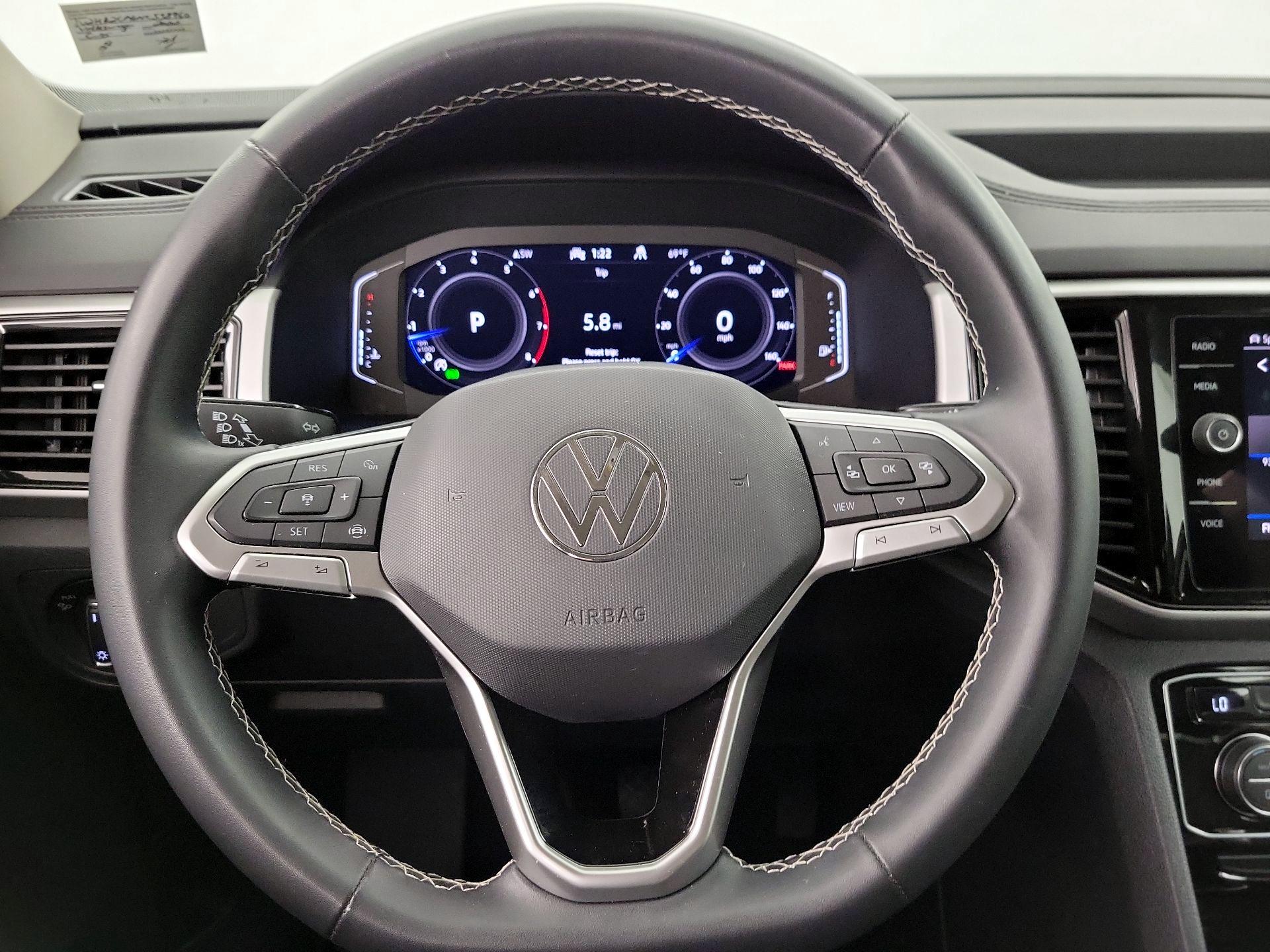 Thumbnail: 2022 Volkswagen Atlas - 10