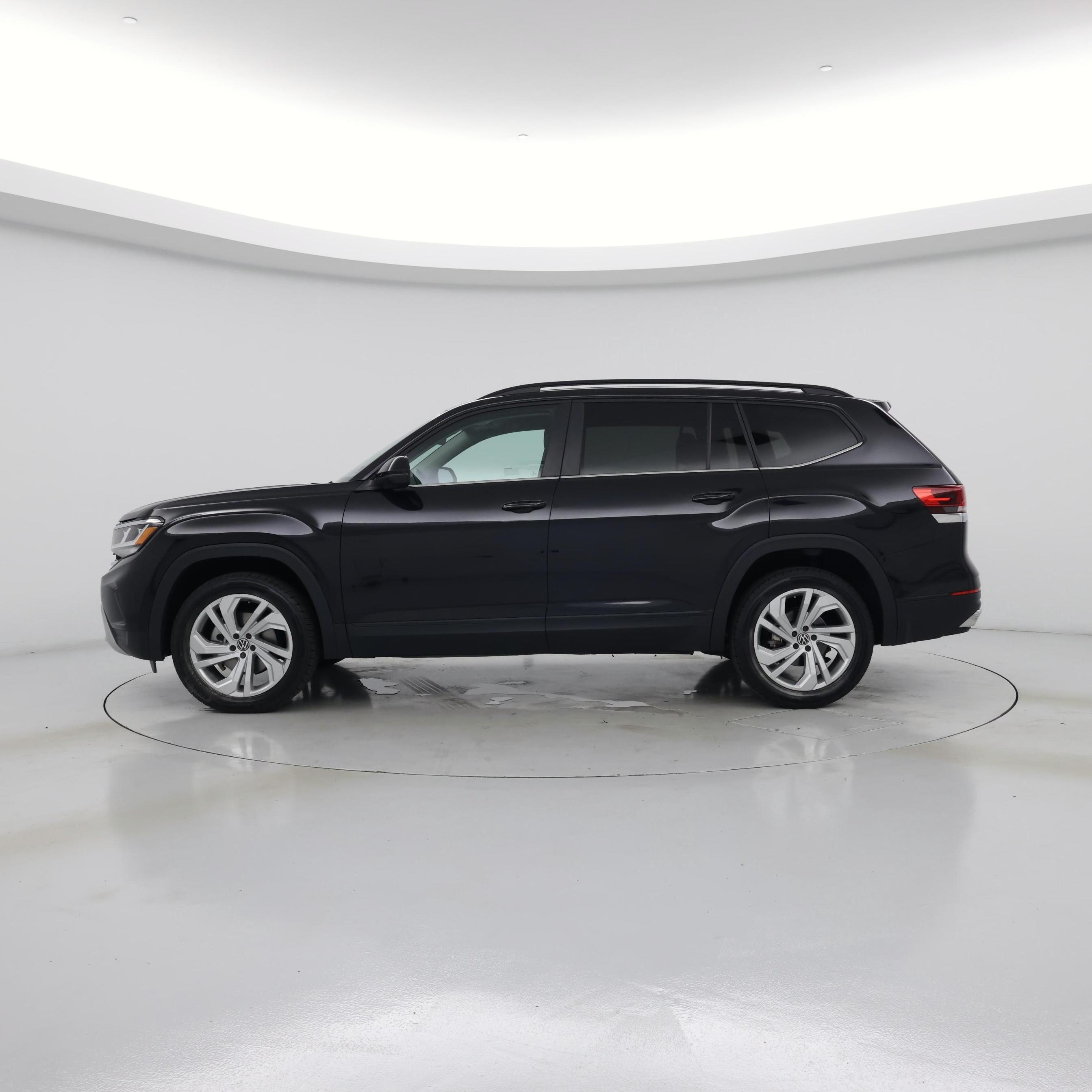 Thumbnail: 2022 Volkswagen Atlas - 3
