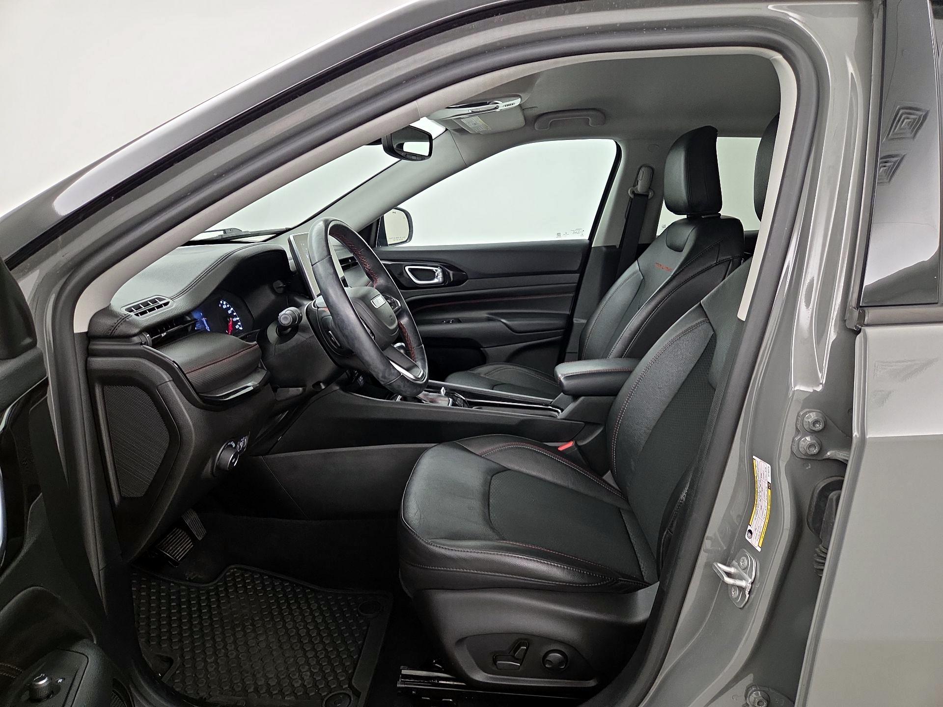 Thumbnail: 2022 Jeep Compass - 11
