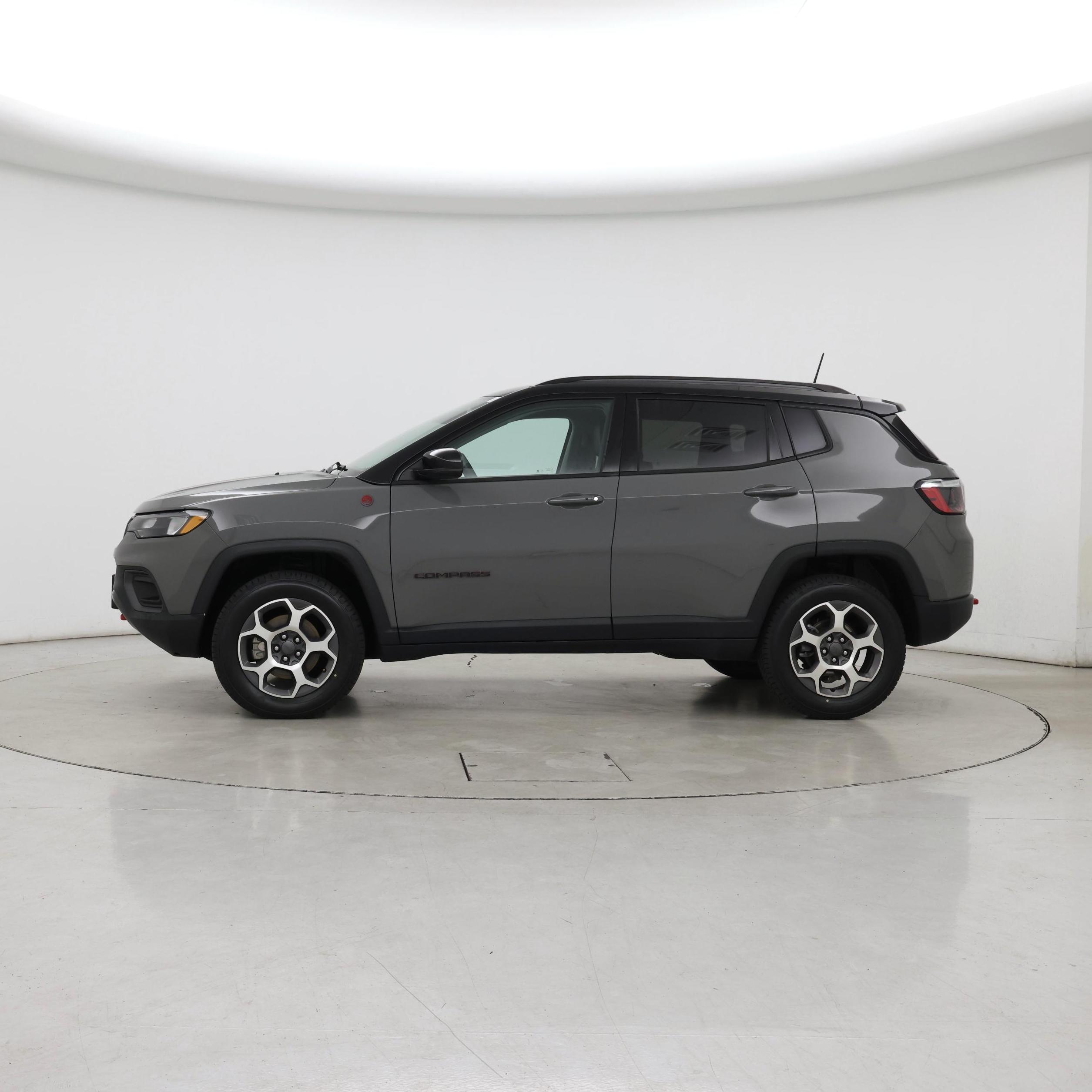 Thumbnail: 2022 Jeep Compass - 3