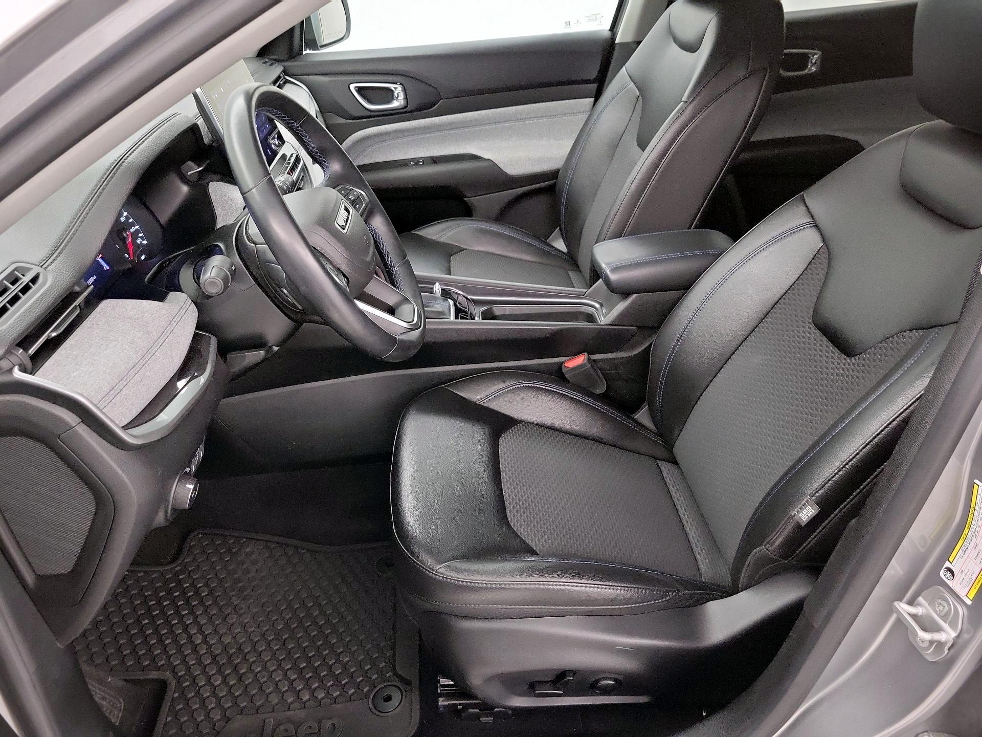 Thumbnail: 2022 Jeep Compass - 11