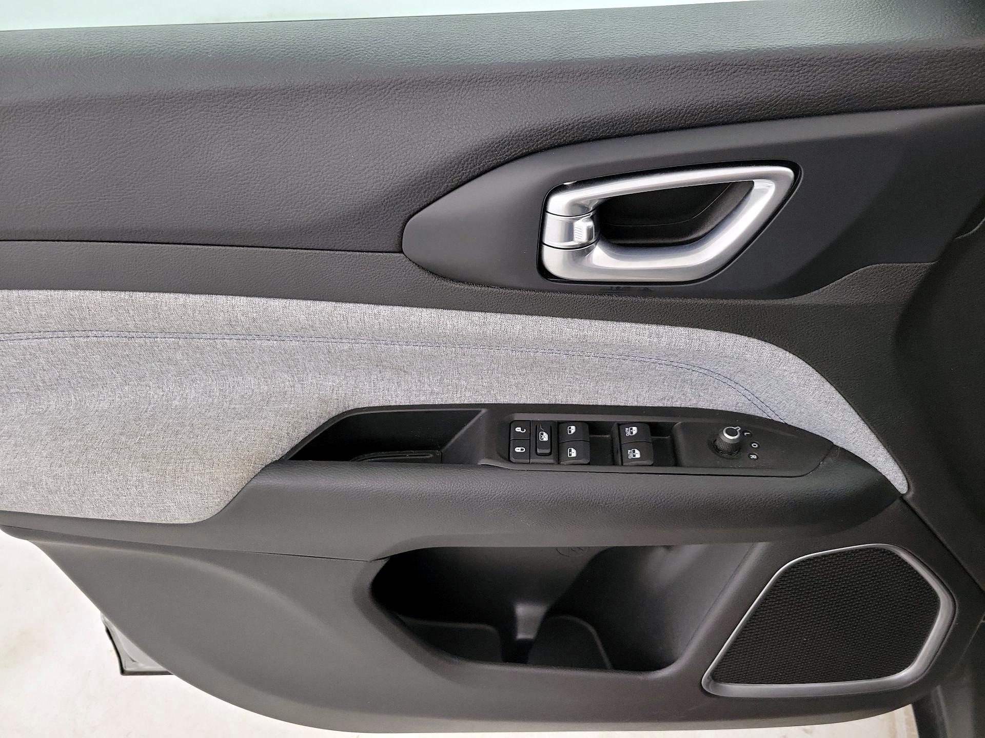 Thumbnail: 2022 Jeep Compass - 12