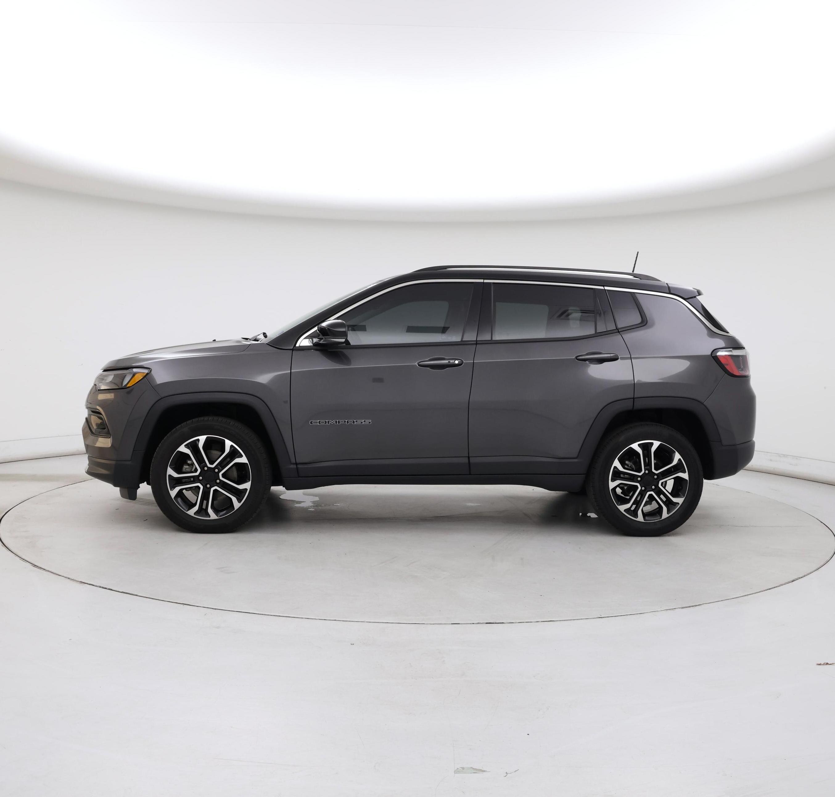 Thumbnail: 2022 Jeep Compass - 3