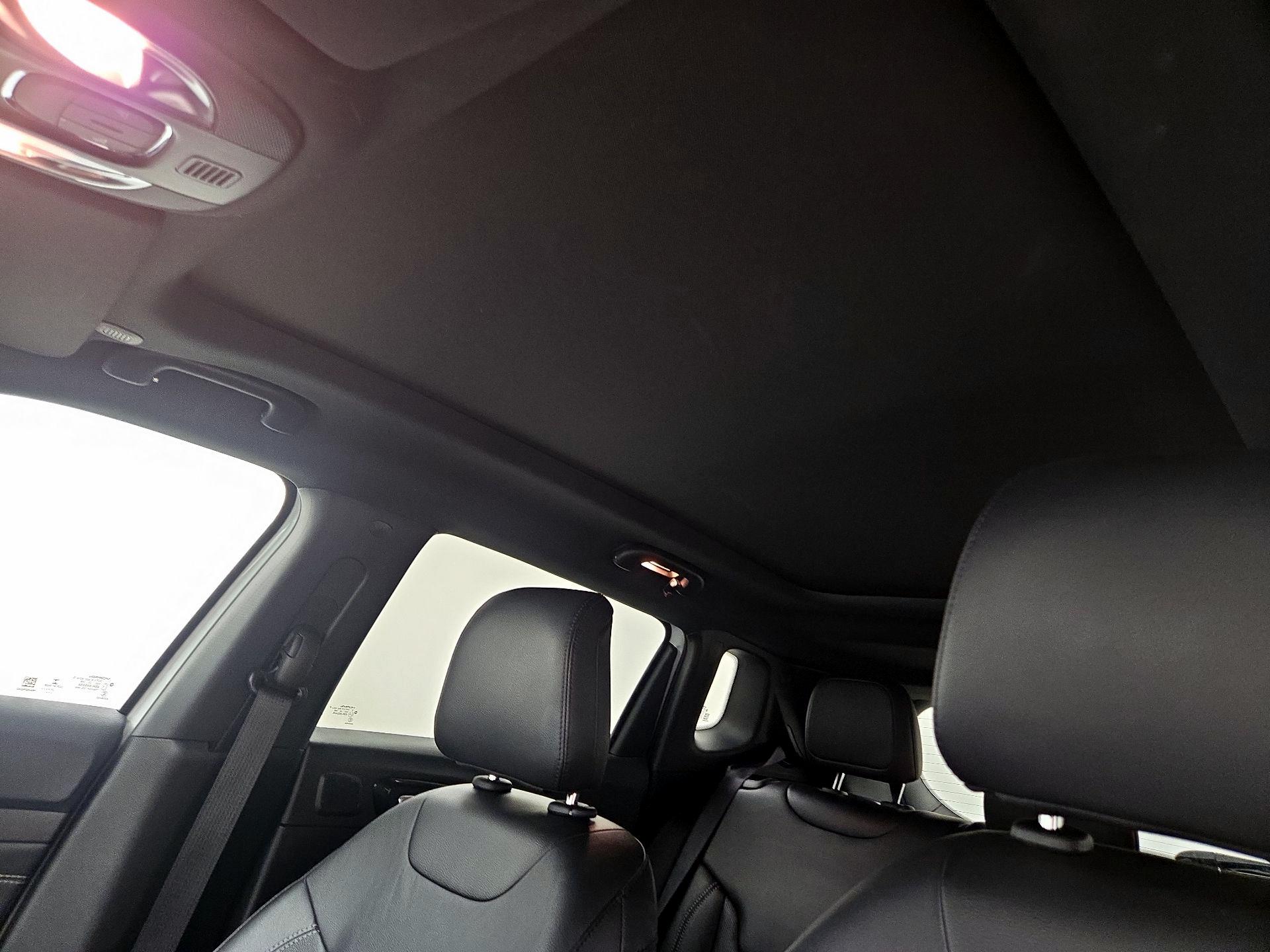 Thumbnail: 2022 Jeep Compass - 20