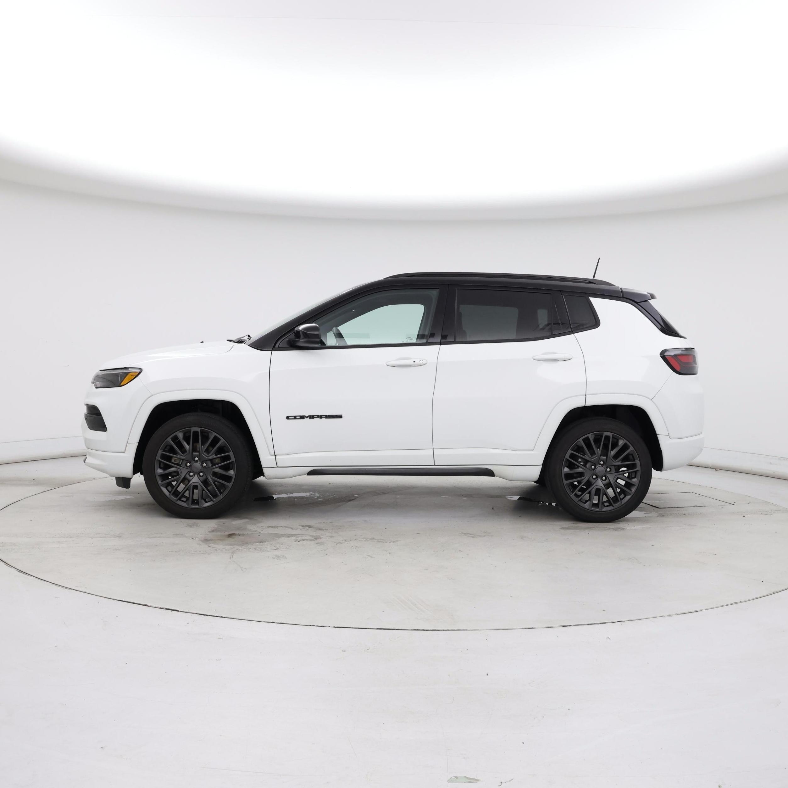 Thumbnail: 2022 Jeep Compass - 3