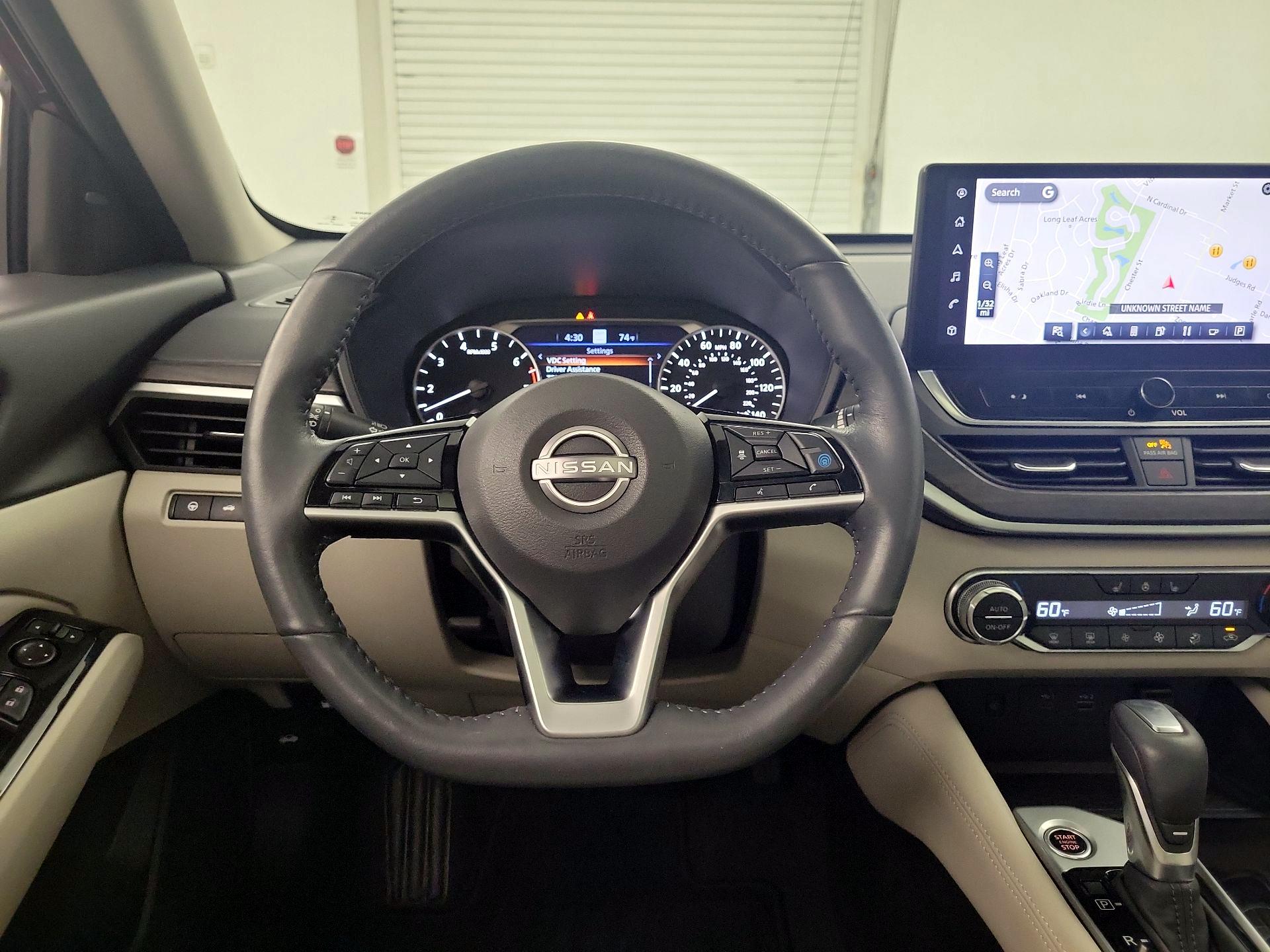 Thumbnail: 2023 Nissan Altima - 10