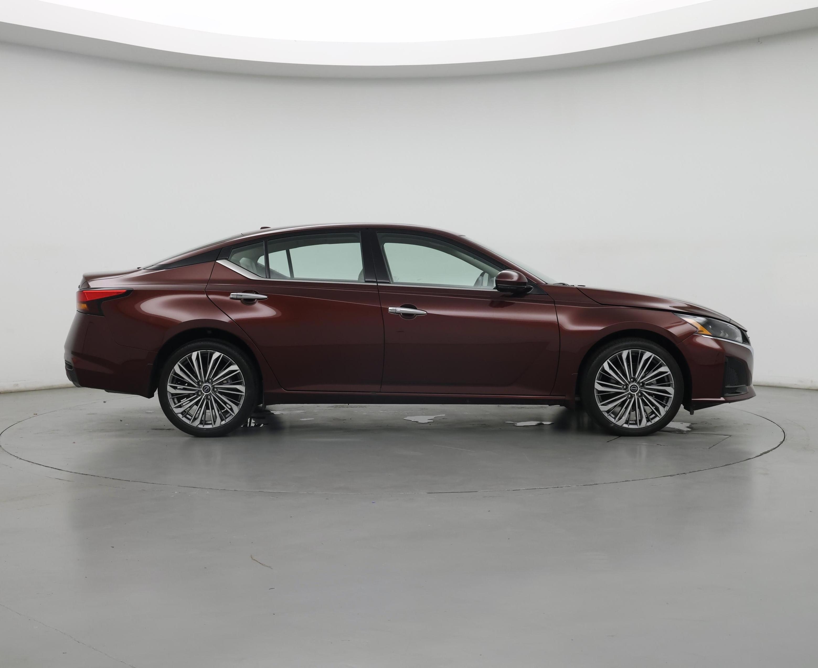 Thumbnail: 2023 Nissan Altima - 7