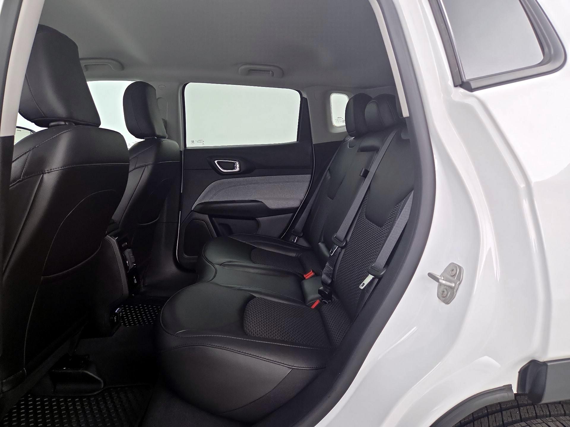 Thumbnail: 2022 Jeep Compass - 19