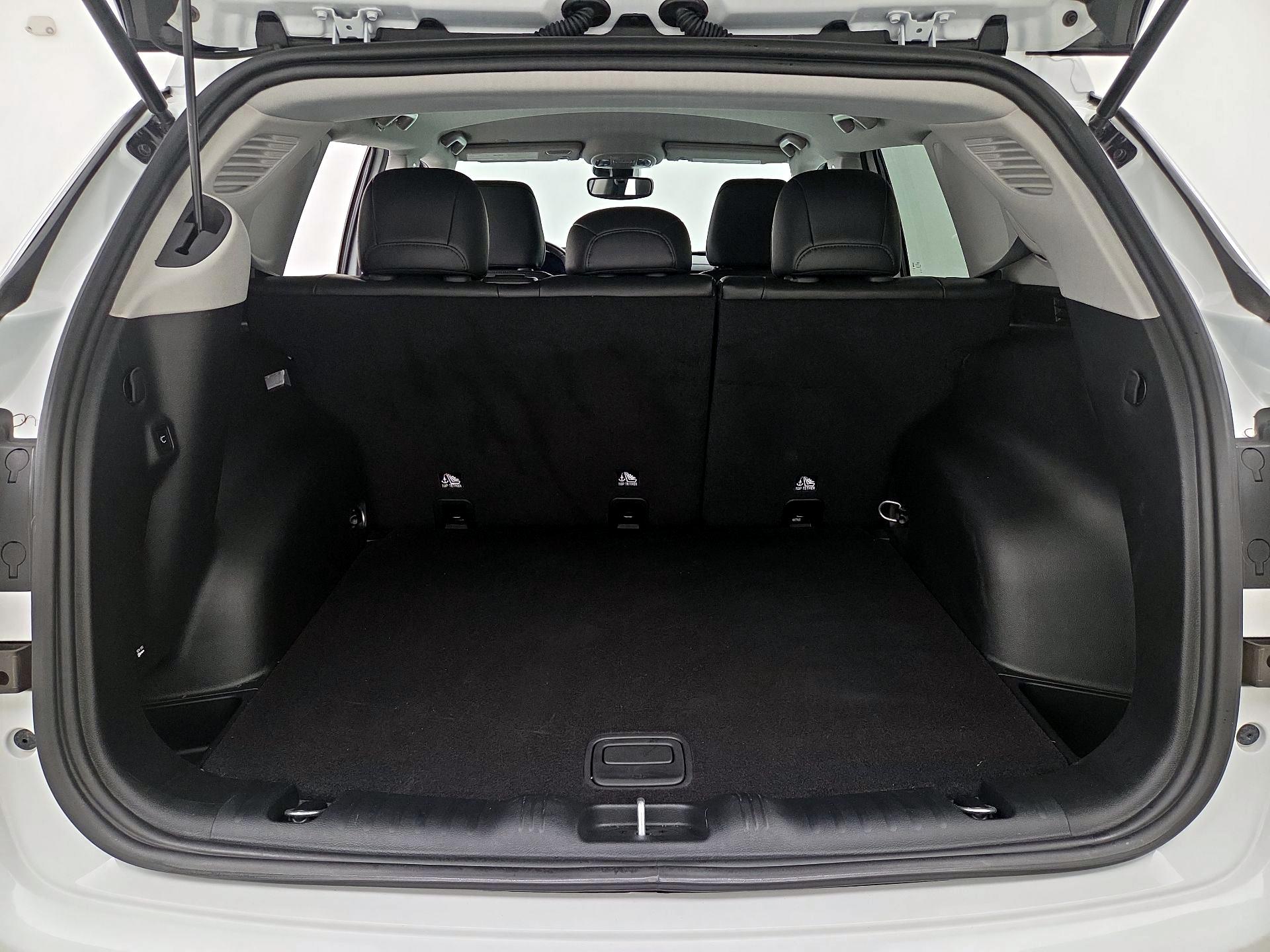 Thumbnail: 2022 Jeep Compass - 20