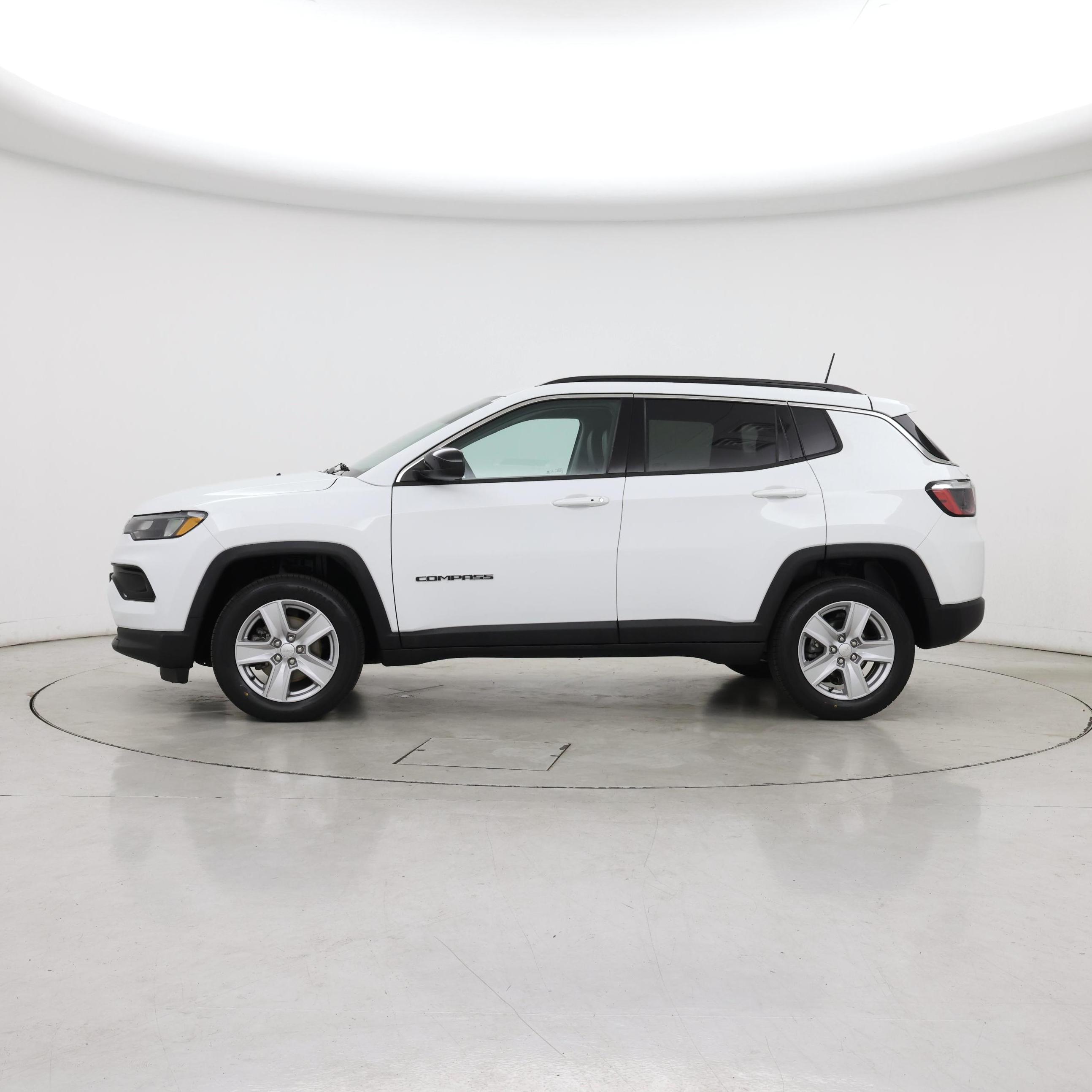 Thumbnail: 2022 Jeep Compass - 3