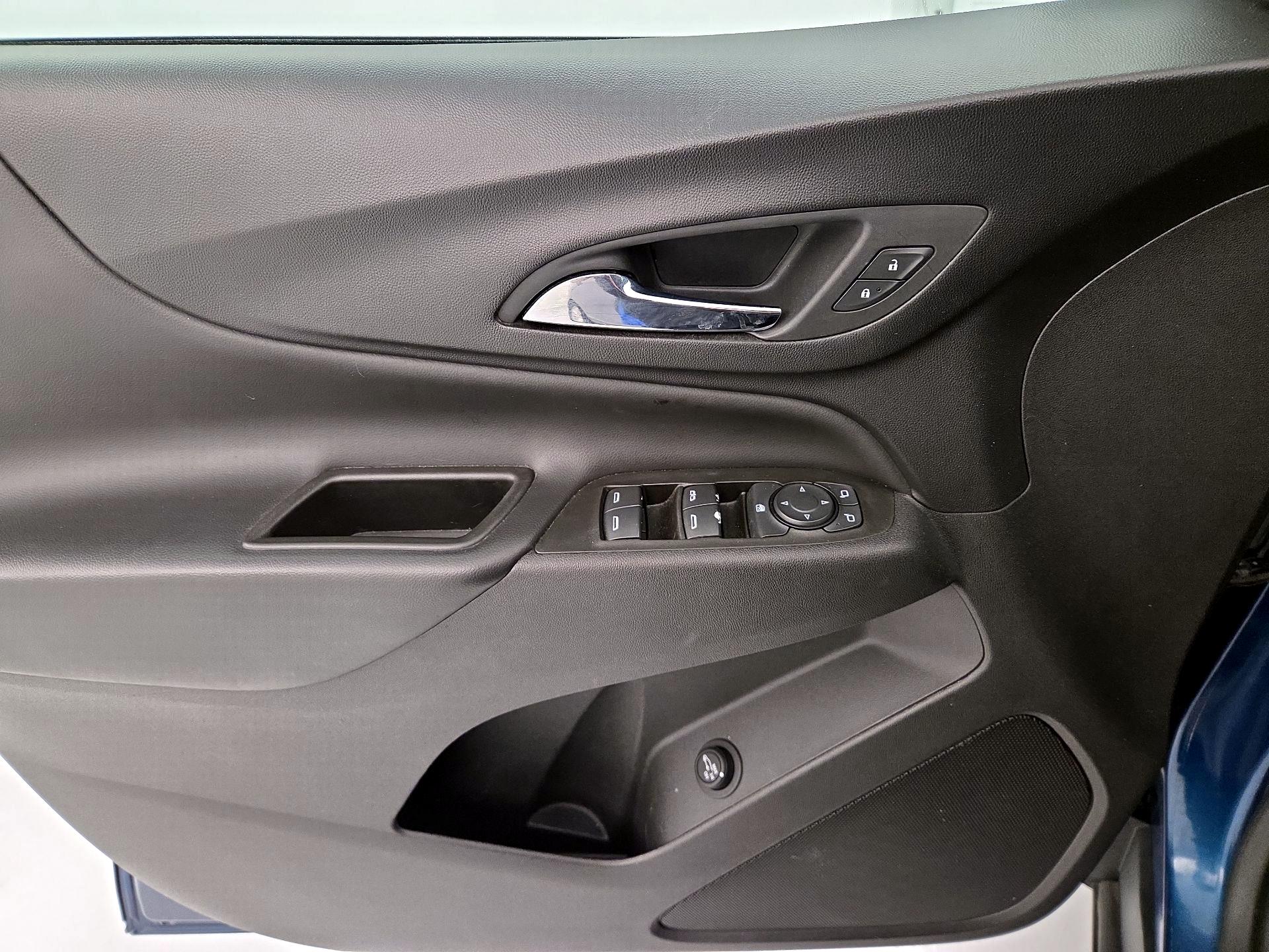 Thumbnail: 2021 Chevrolet Equinox - 12