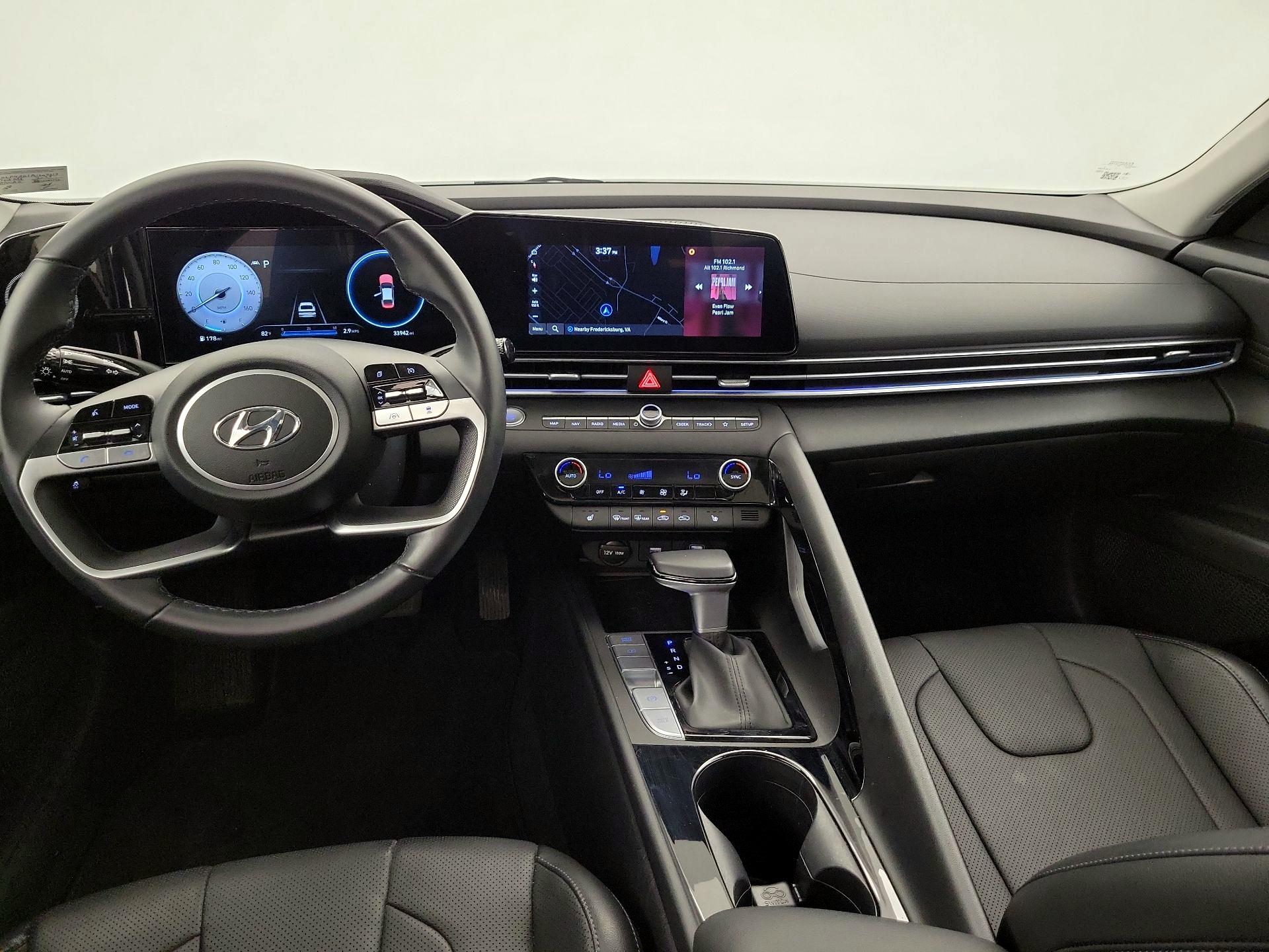 Thumbnail: 2023 Hyundai Elantra - 9