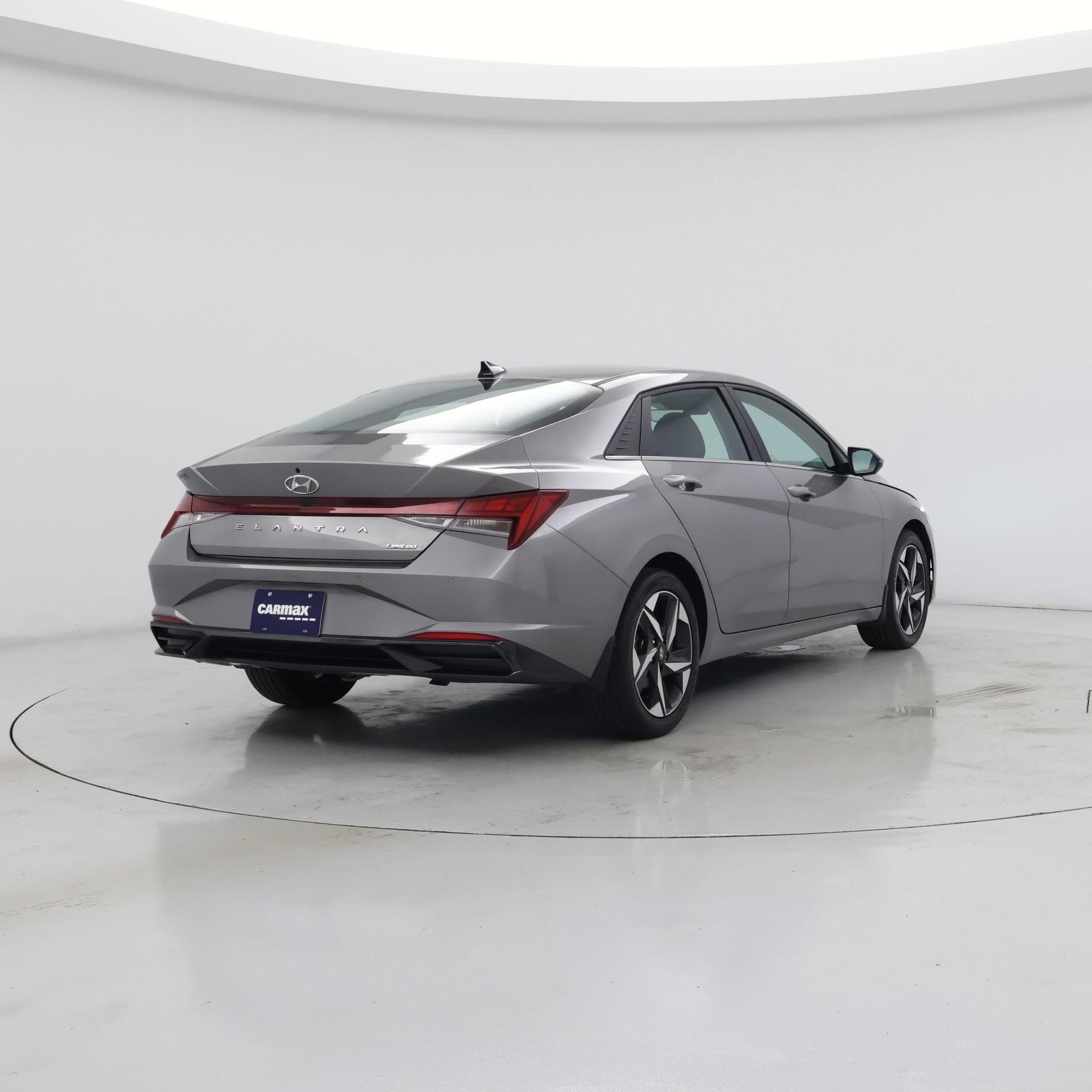 Thumbnail: 2023 Hyundai Elantra - 8