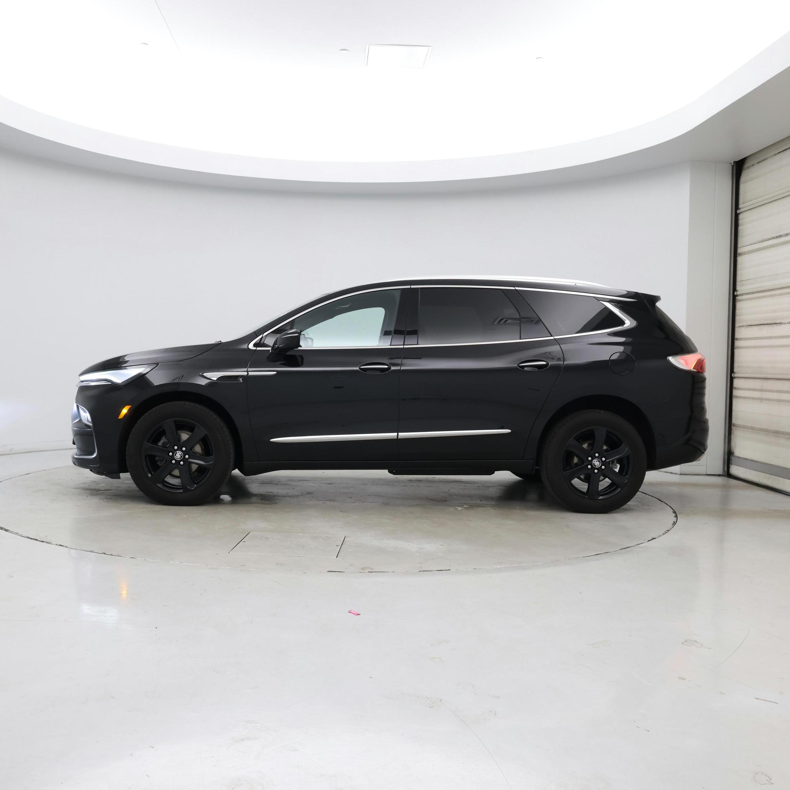 Thumbnail: 2023 Buick Enclave - 3