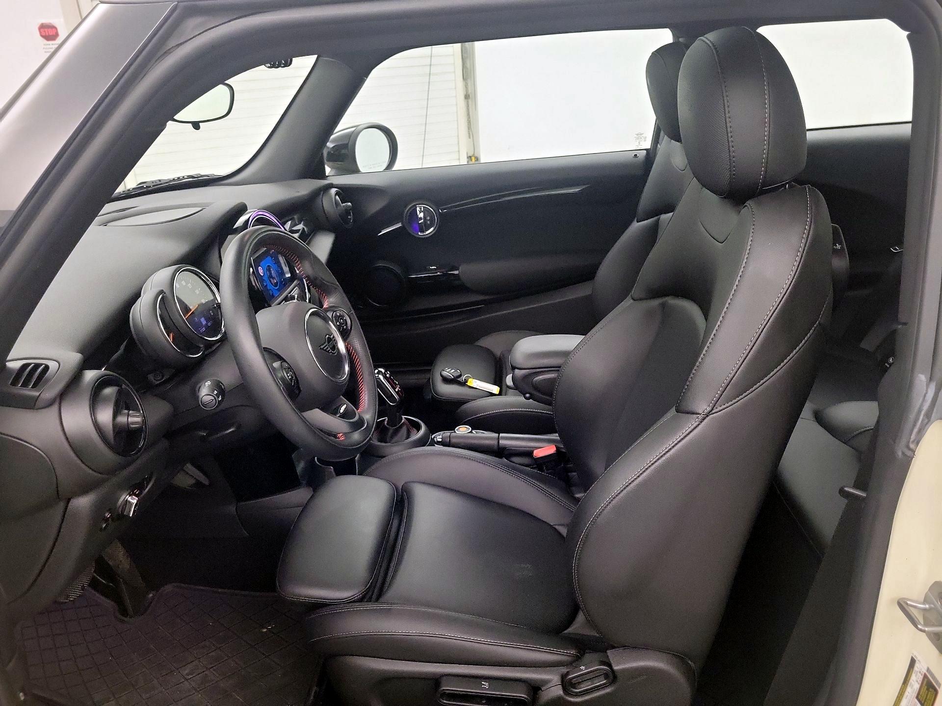 Thumbnail: 2020 MINI Cooper Hardtop - 9