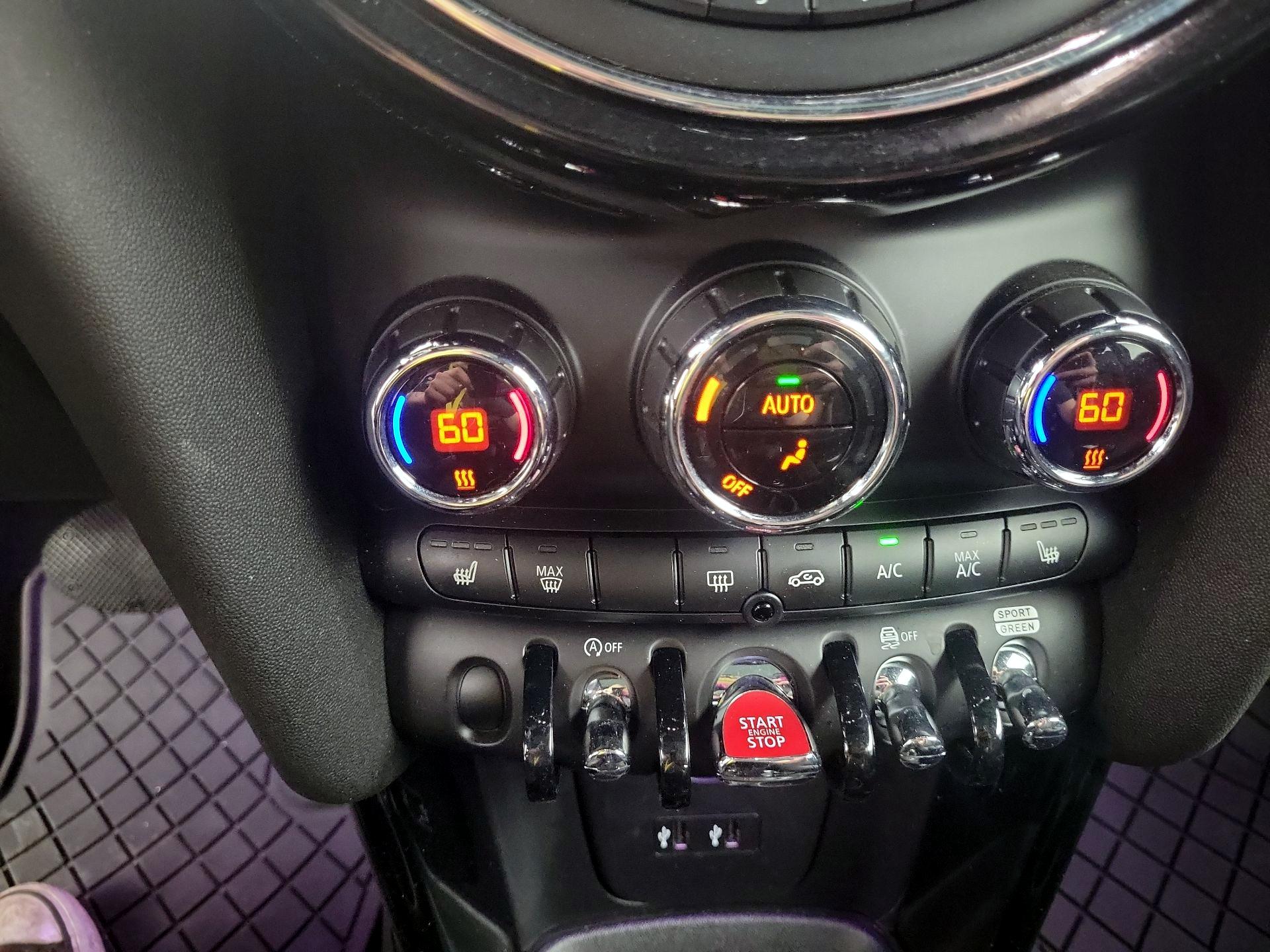 Thumbnail: 2020 MINI Cooper Hardtop - 14