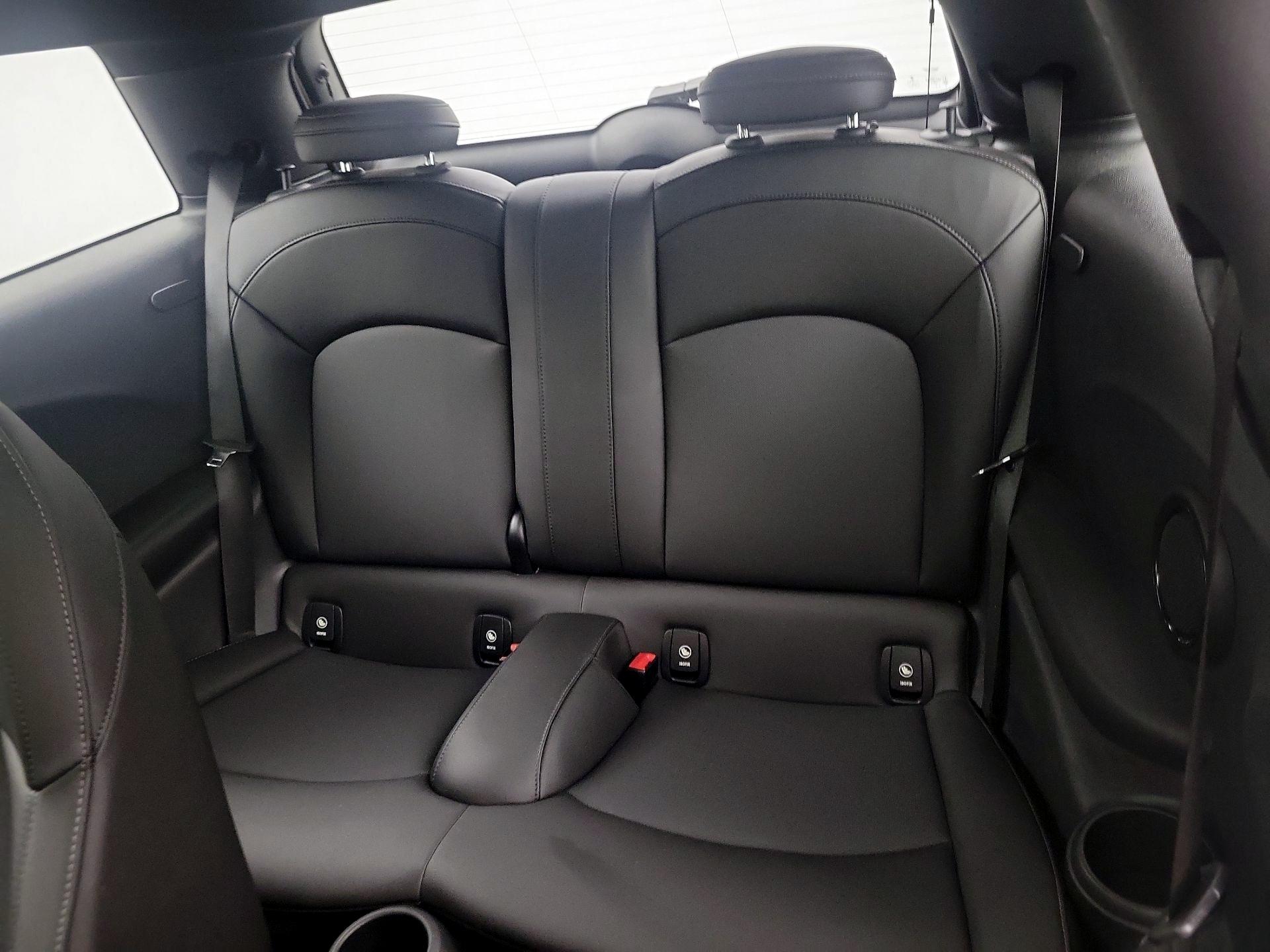 Thumbnail: 2020 MINI Cooper Hardtop - 18