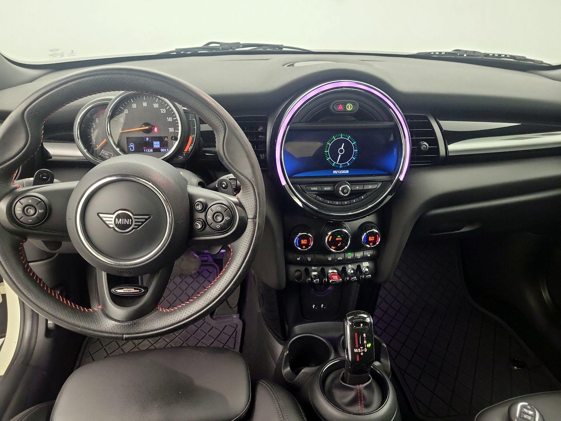 Thumbnail: 2020 MINI Cooper Hardtop - 8