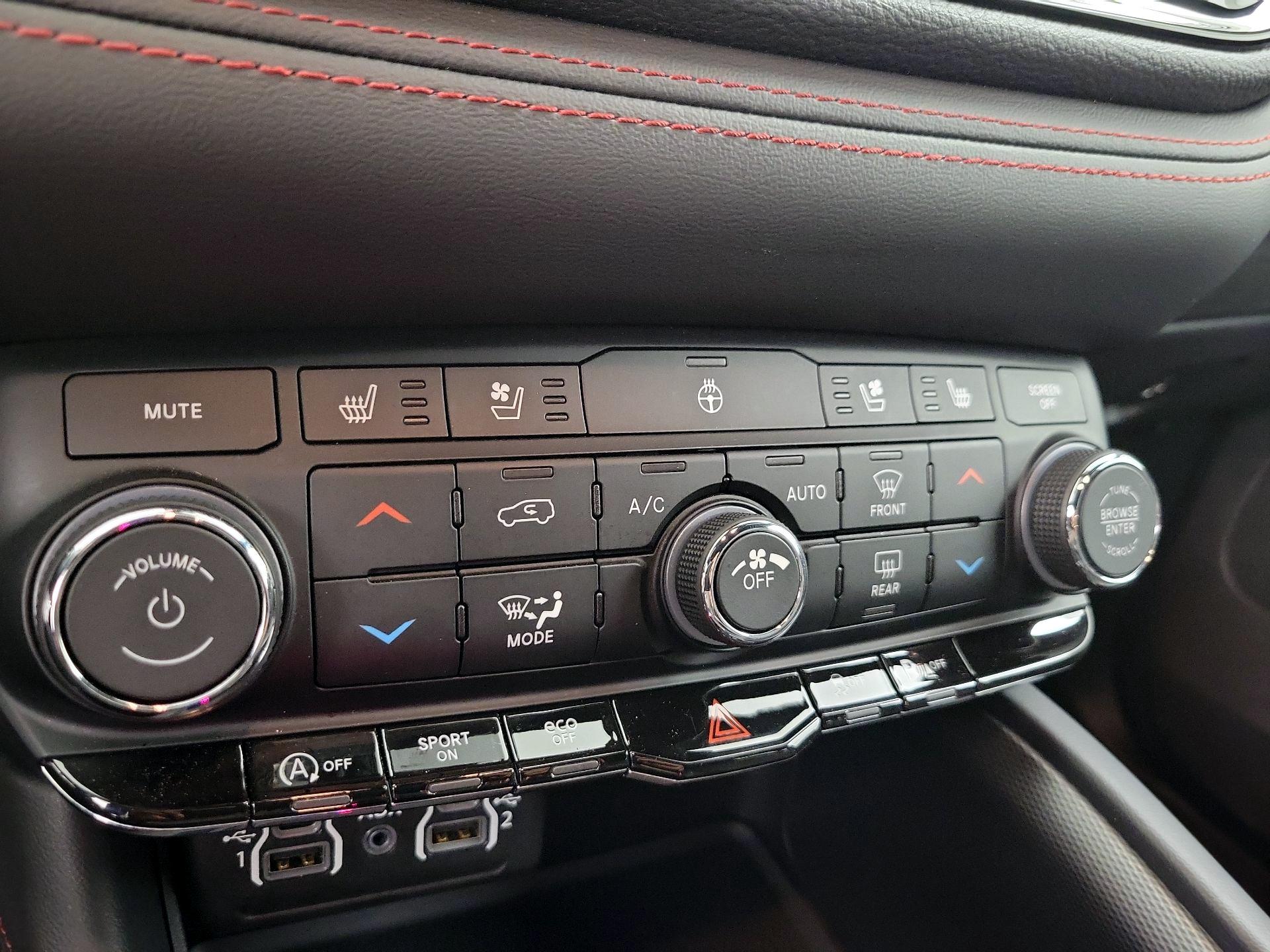 Thumbnail: 2024 Dodge Durango - 17