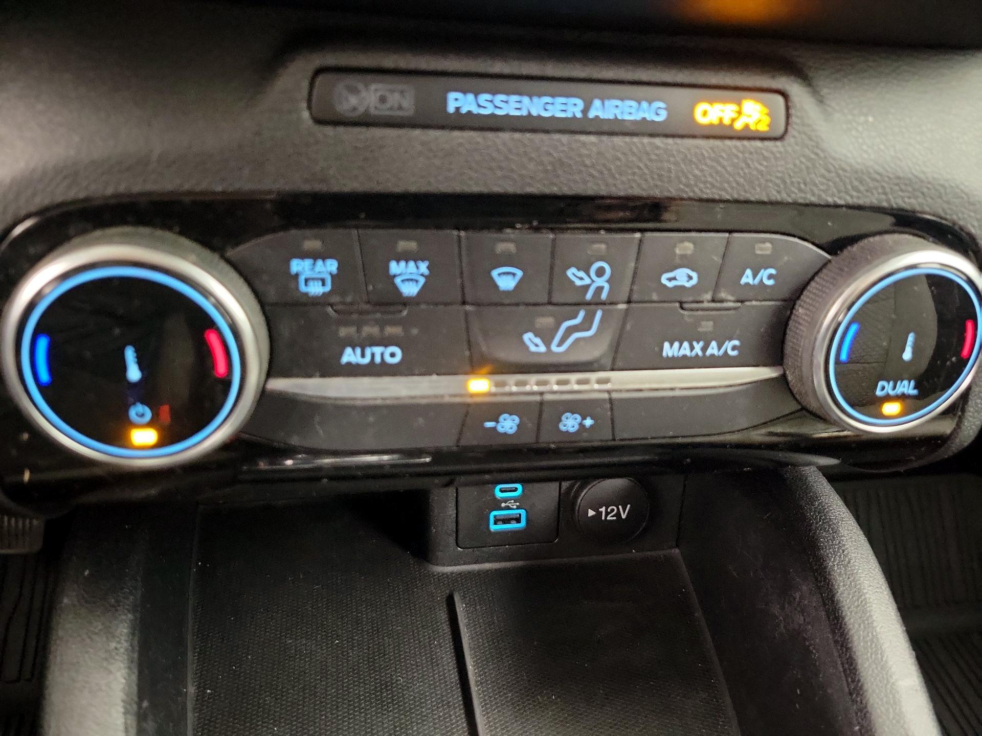 Thumbnail: 2022 Ford Escape - 16