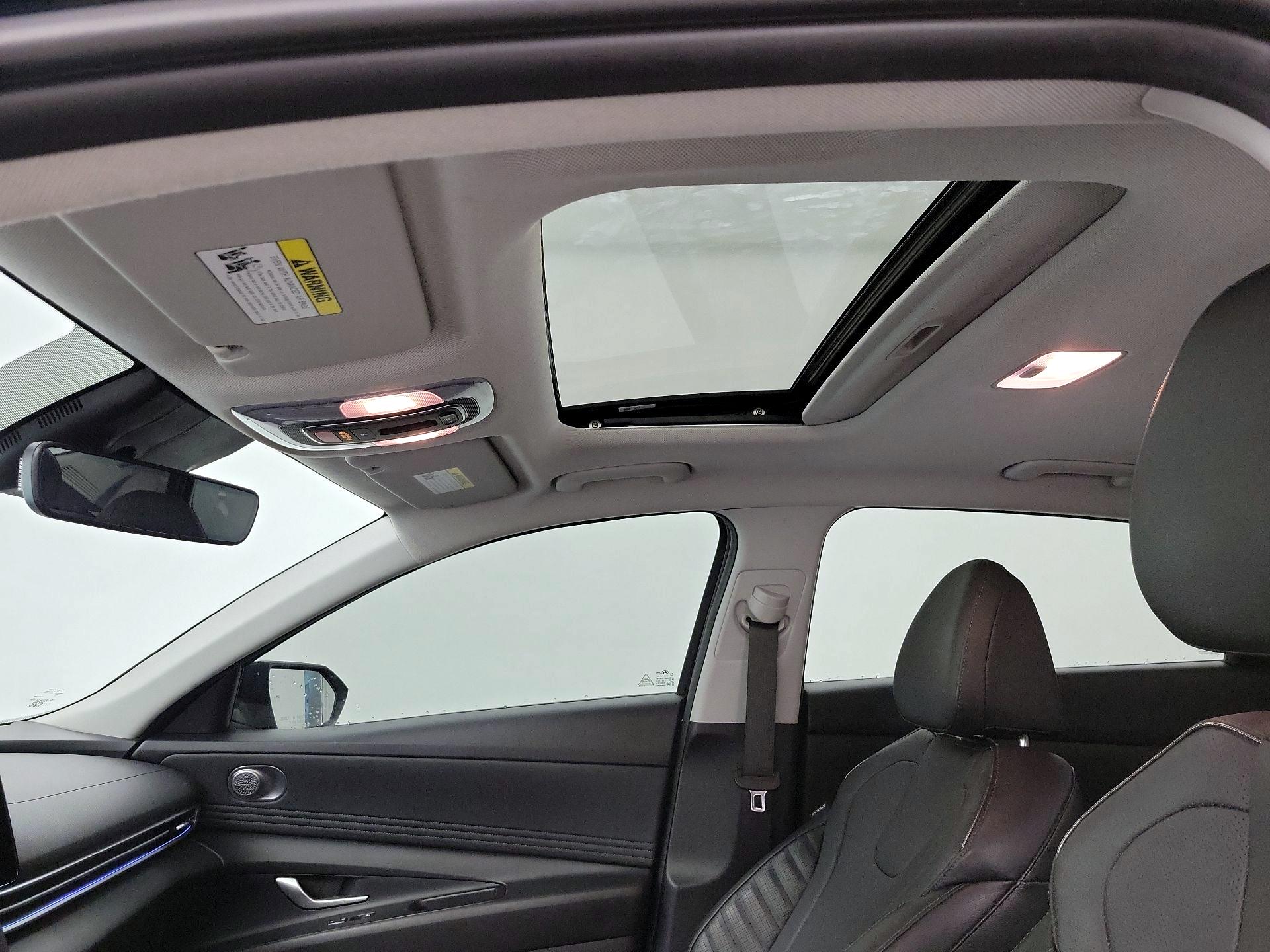 Thumbnail: 2023 Hyundai Elantra - 20
