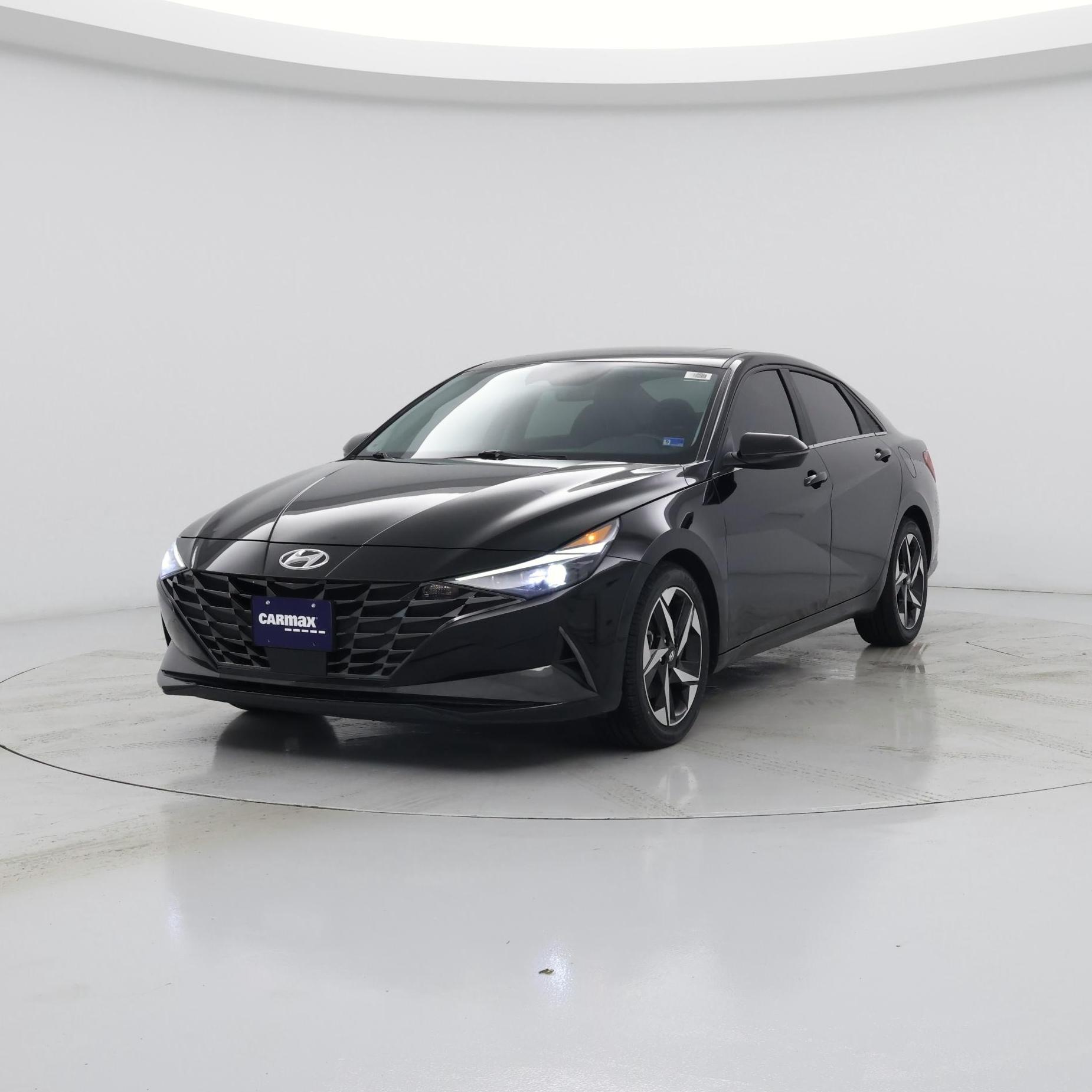 Thumbnail: 2023 Hyundai Elantra - 4