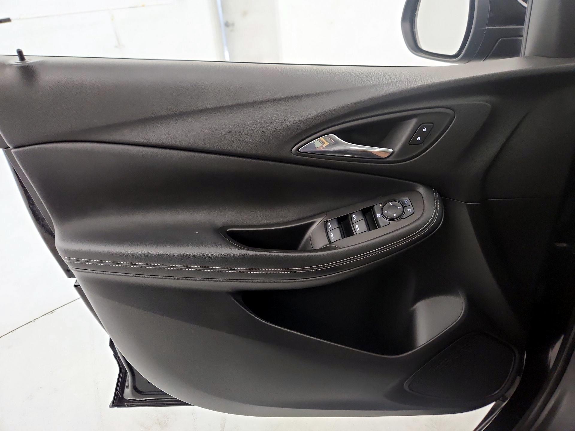 Thumbnail: 2022 Buick Encore GX - 12