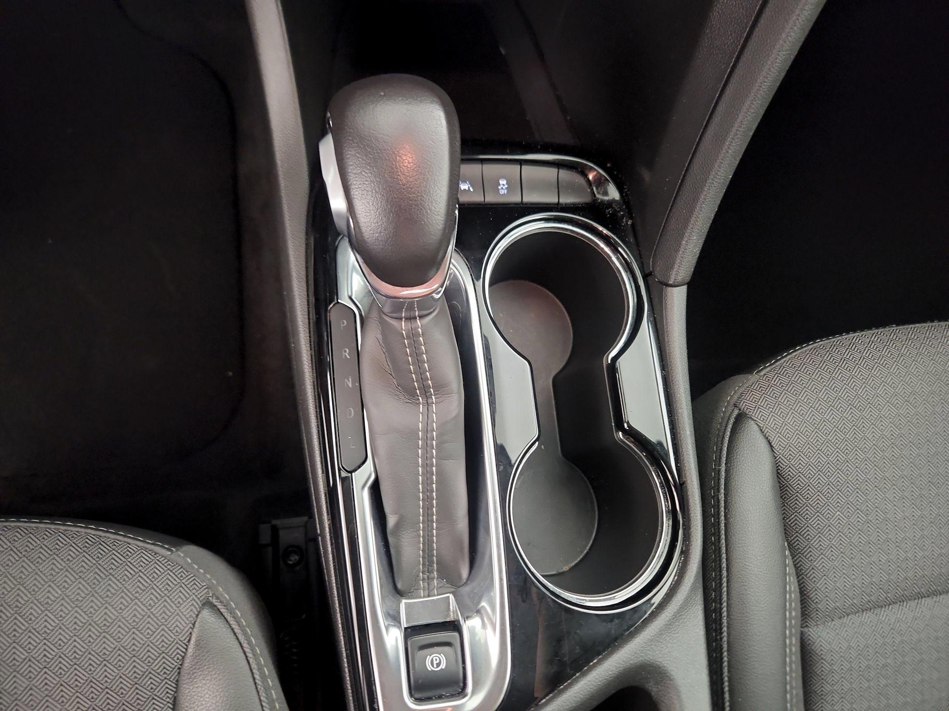 Thumbnail: 2022 Buick Encore GX - 17