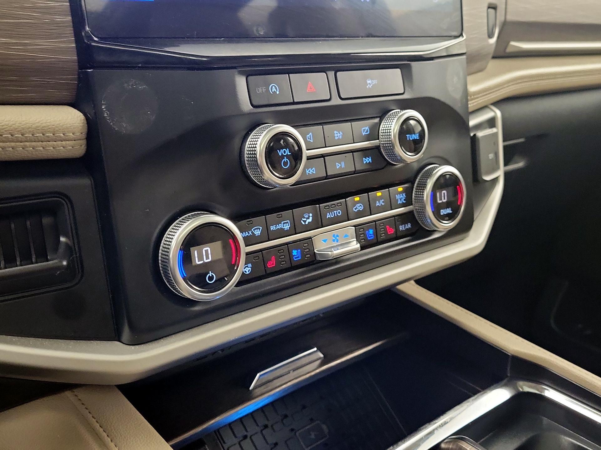 Thumbnail: 2024 Ford Expedition MAX - 17