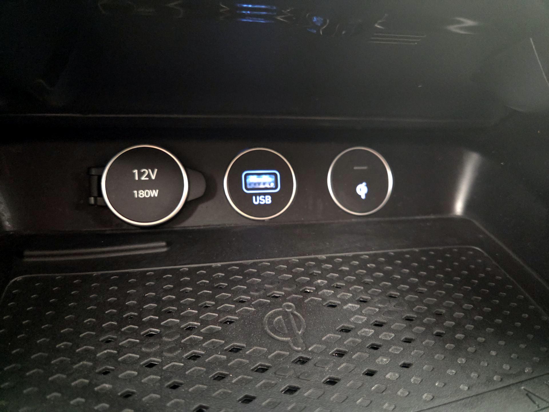 Thumbnail: 2022 Genesis G70 - 19