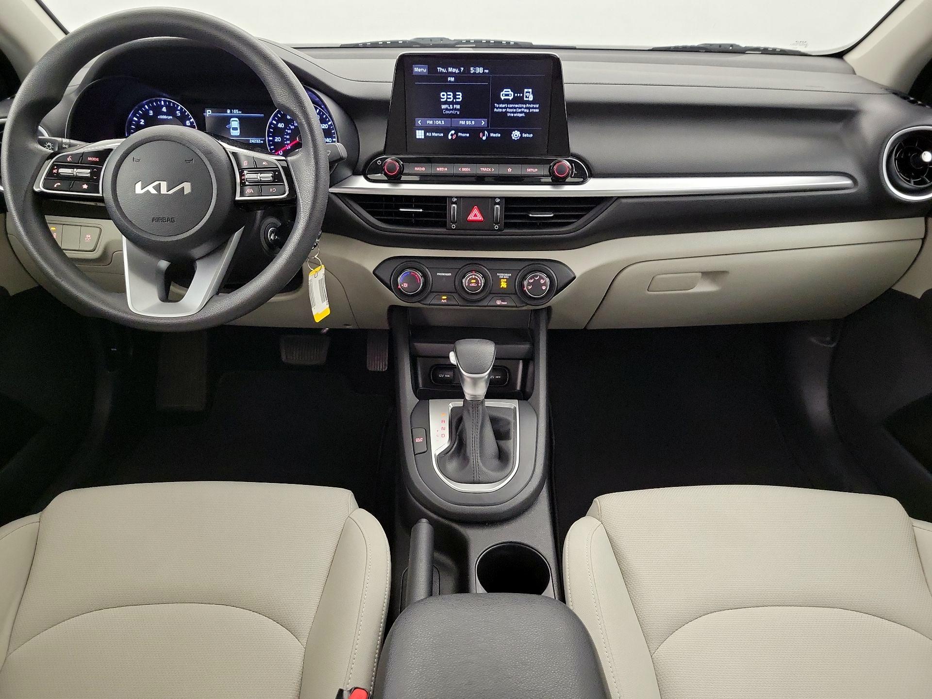 Thumbnail: 2023 Kia Forte - 9