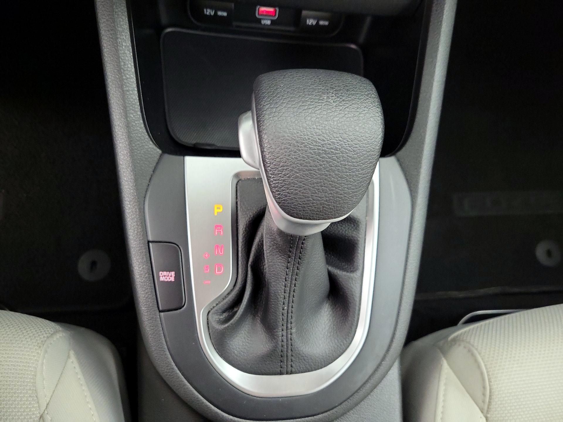 Thumbnail: 2023 Kia Forte - 17
