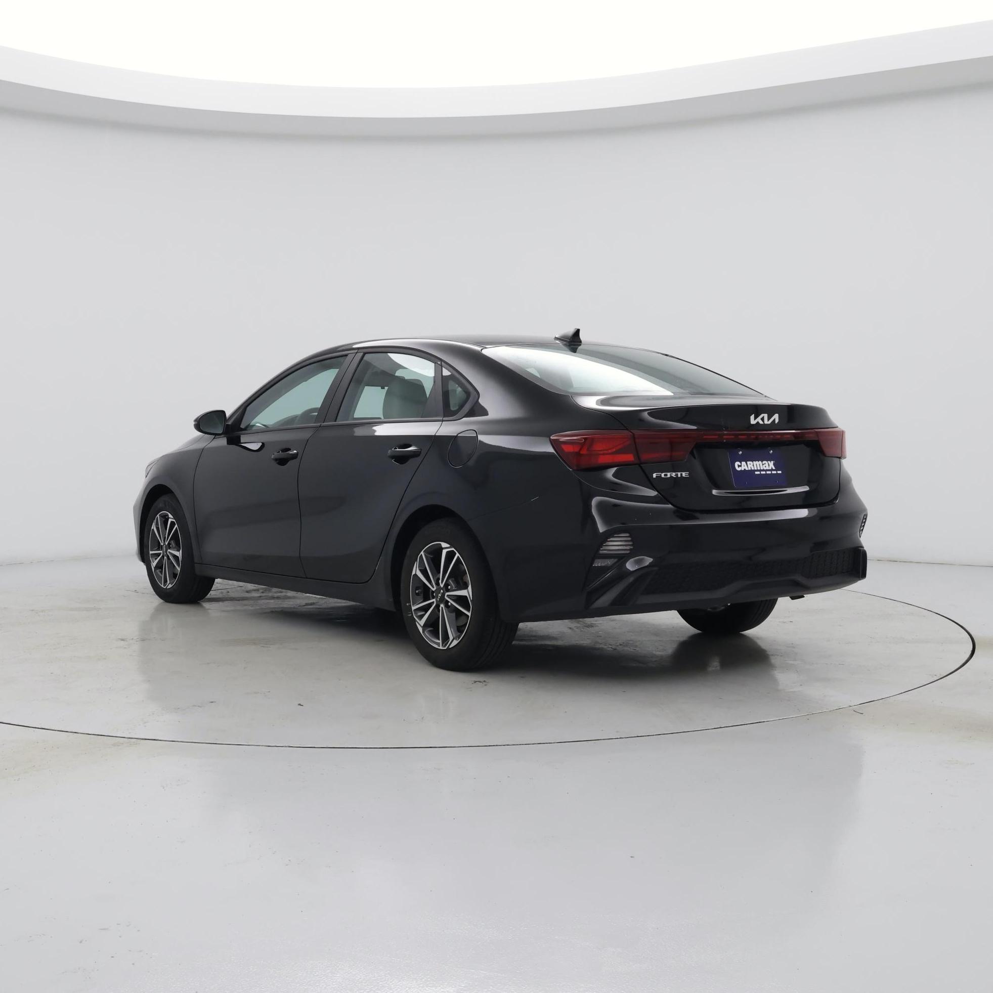 Thumbnail: 2023 Kia Forte - 2