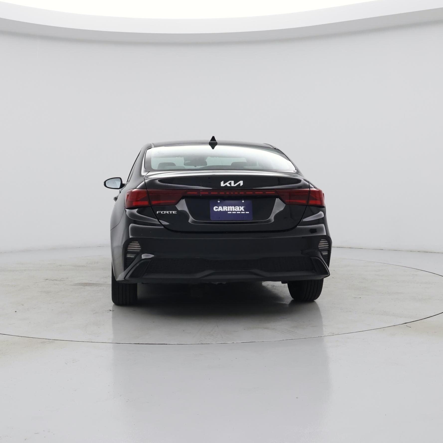 Thumbnail: 2023 Kia Forte - 6
