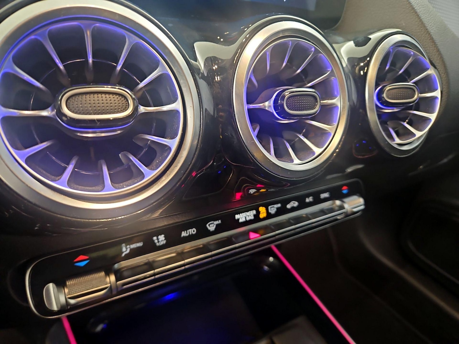 2022 Mercedes-Benz GLA GLA250 - Photo 18