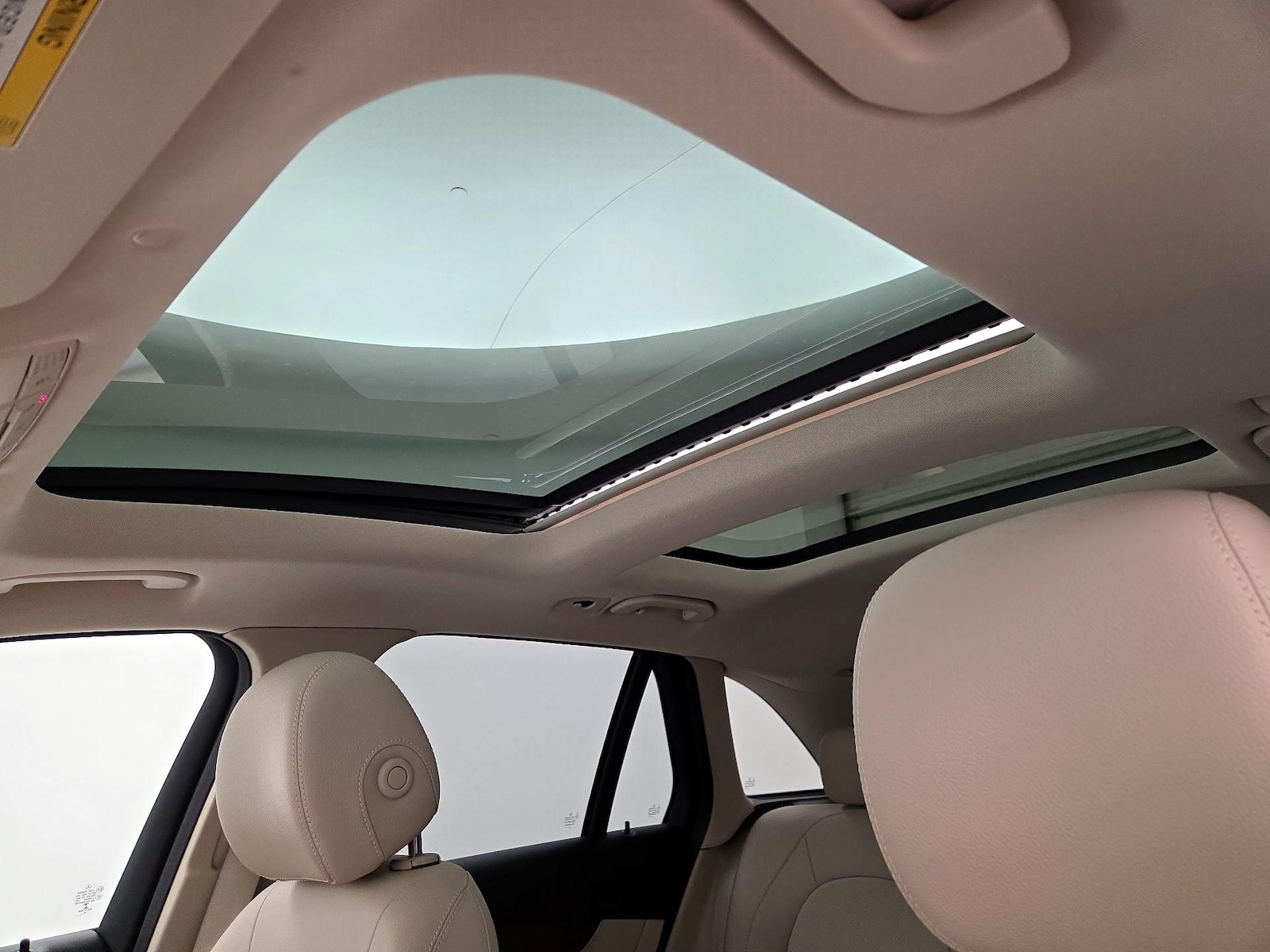 2021 Mercedes-Benz GLC GLC300 - Photo 20