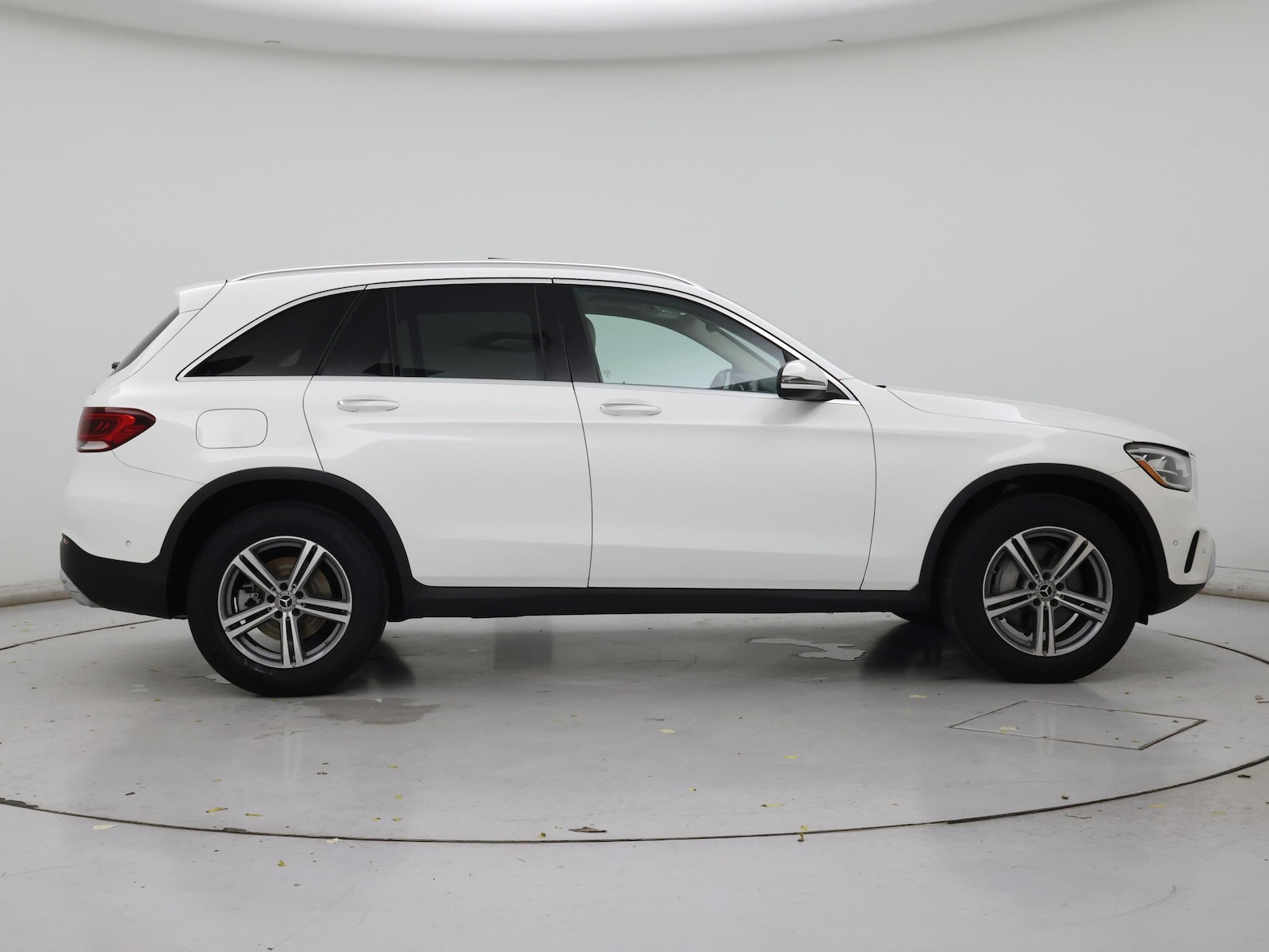2021 Mercedes-Benz GLC GLC300 - Photo 8