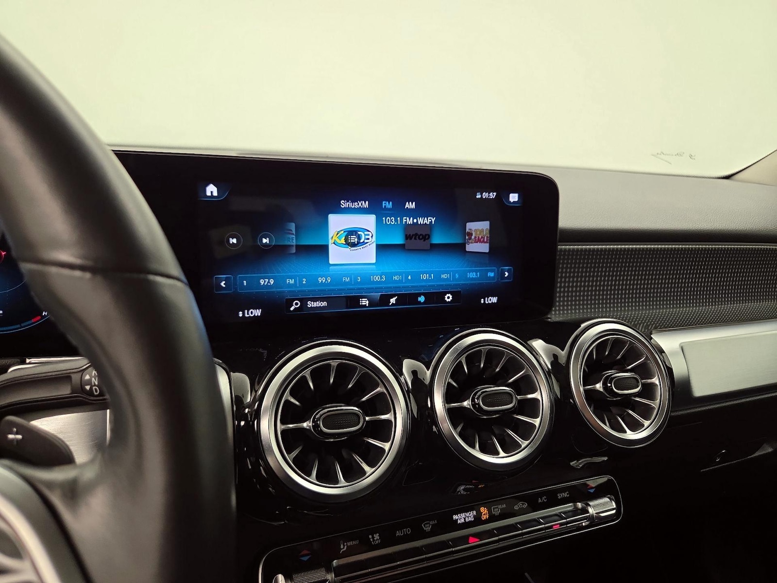2022 Mercedes-Benz GLB Base - Photo 17