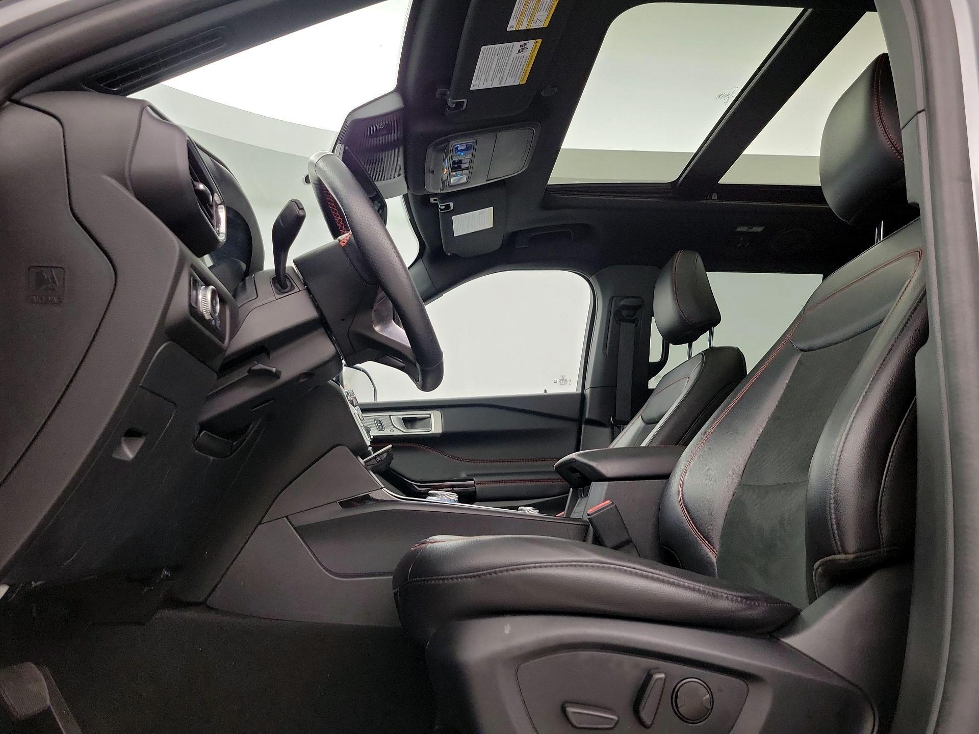 Thumbnail: 2022 Ford Explorer - 20