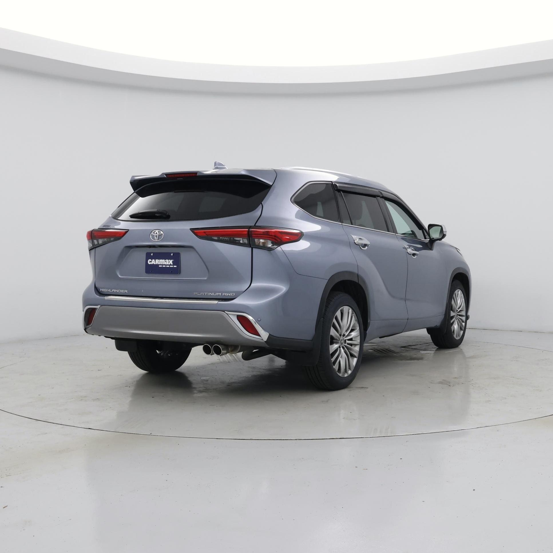 Thumbnail: 2023 Toyota Highlander - 8